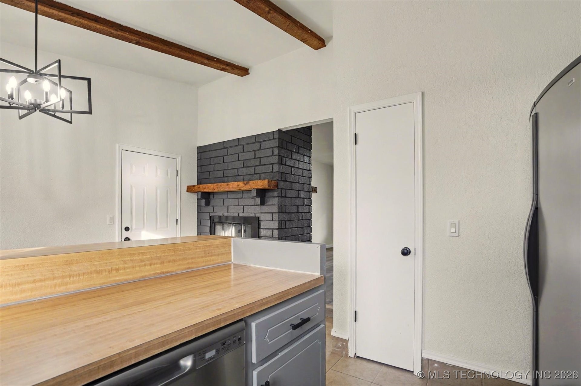 4609 W Charleston Street Property Photo 13