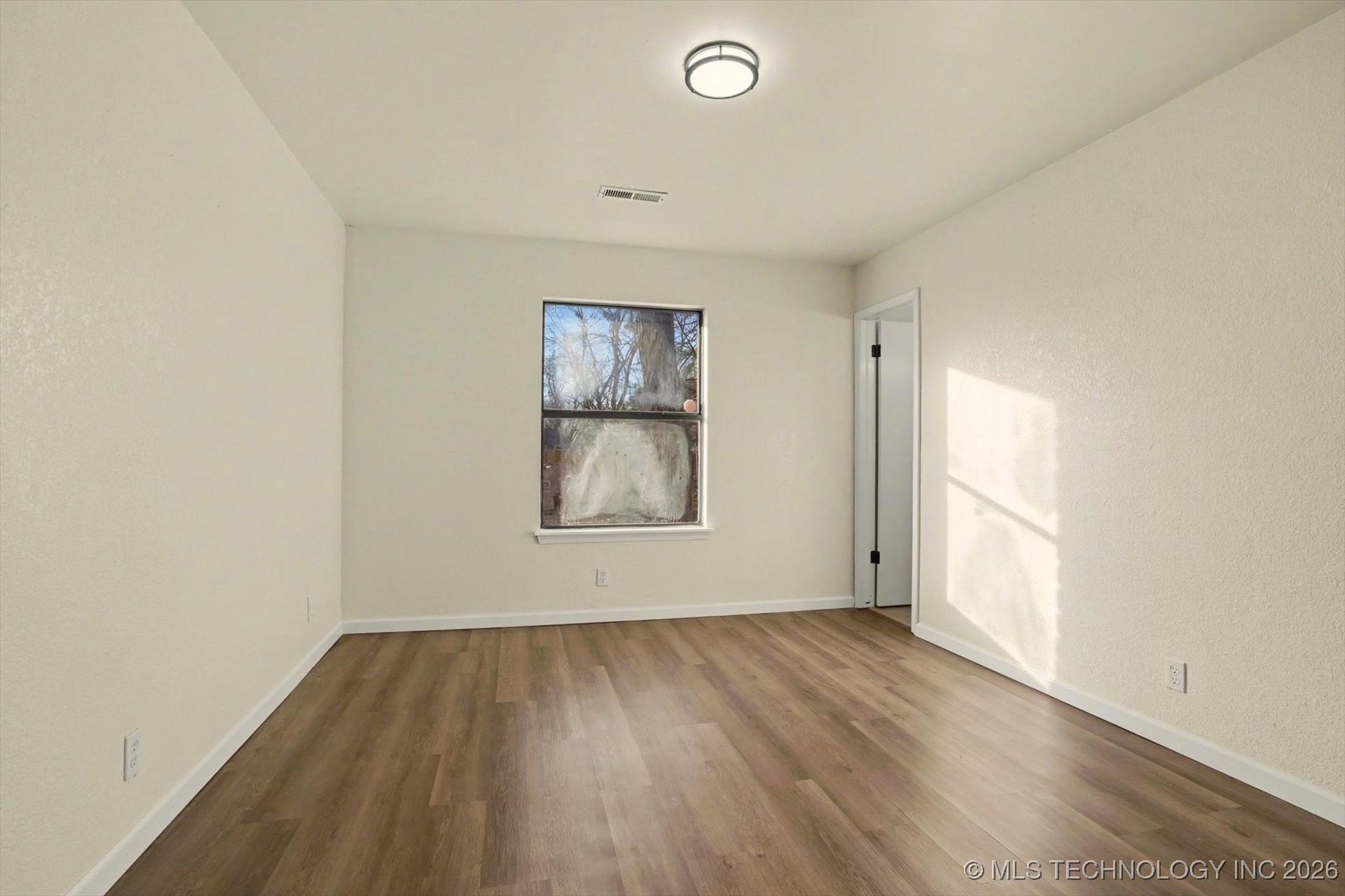 4609 W Charleston Street Property Photo 15