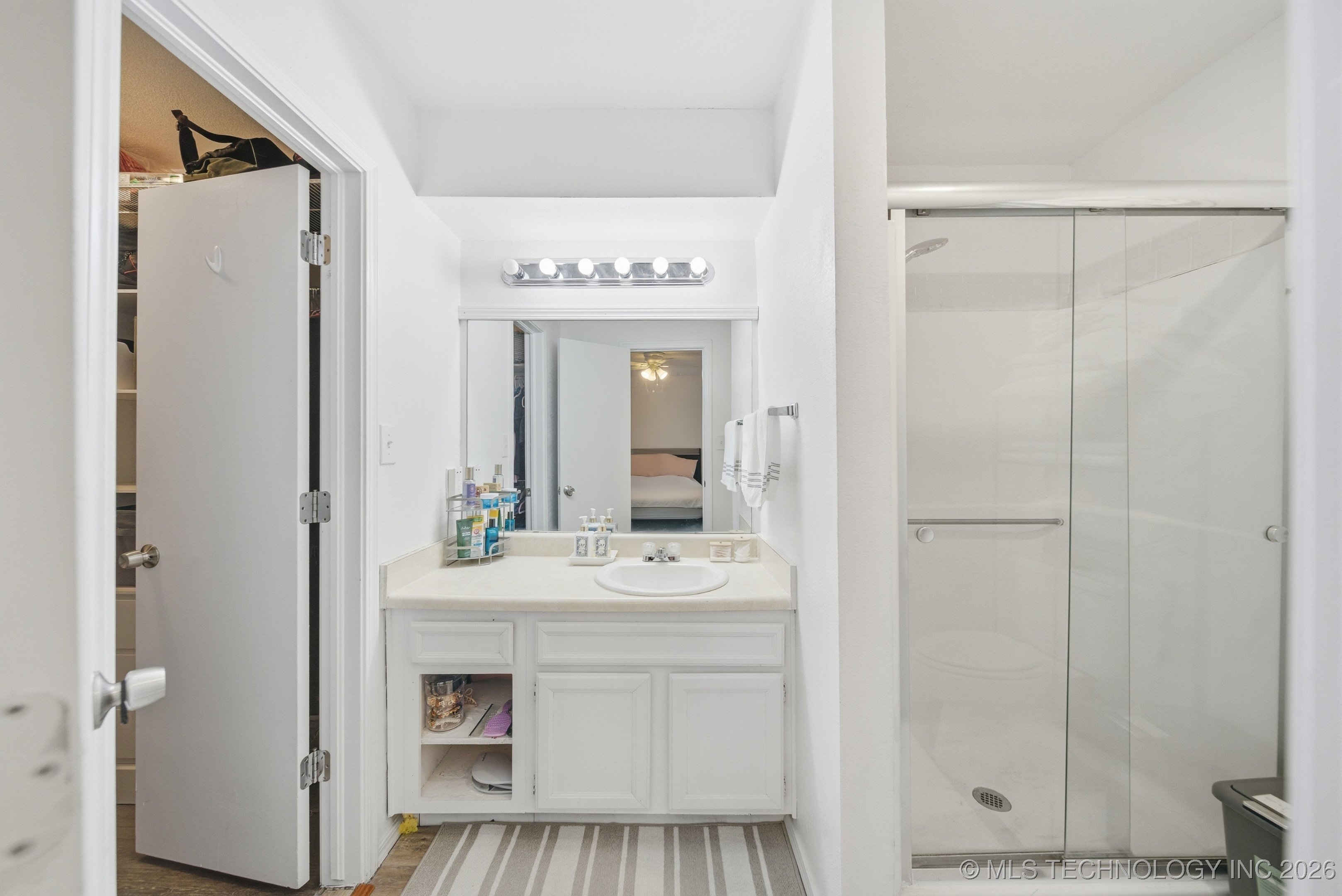 2850 E 90th Street 1208 Property Photo 17