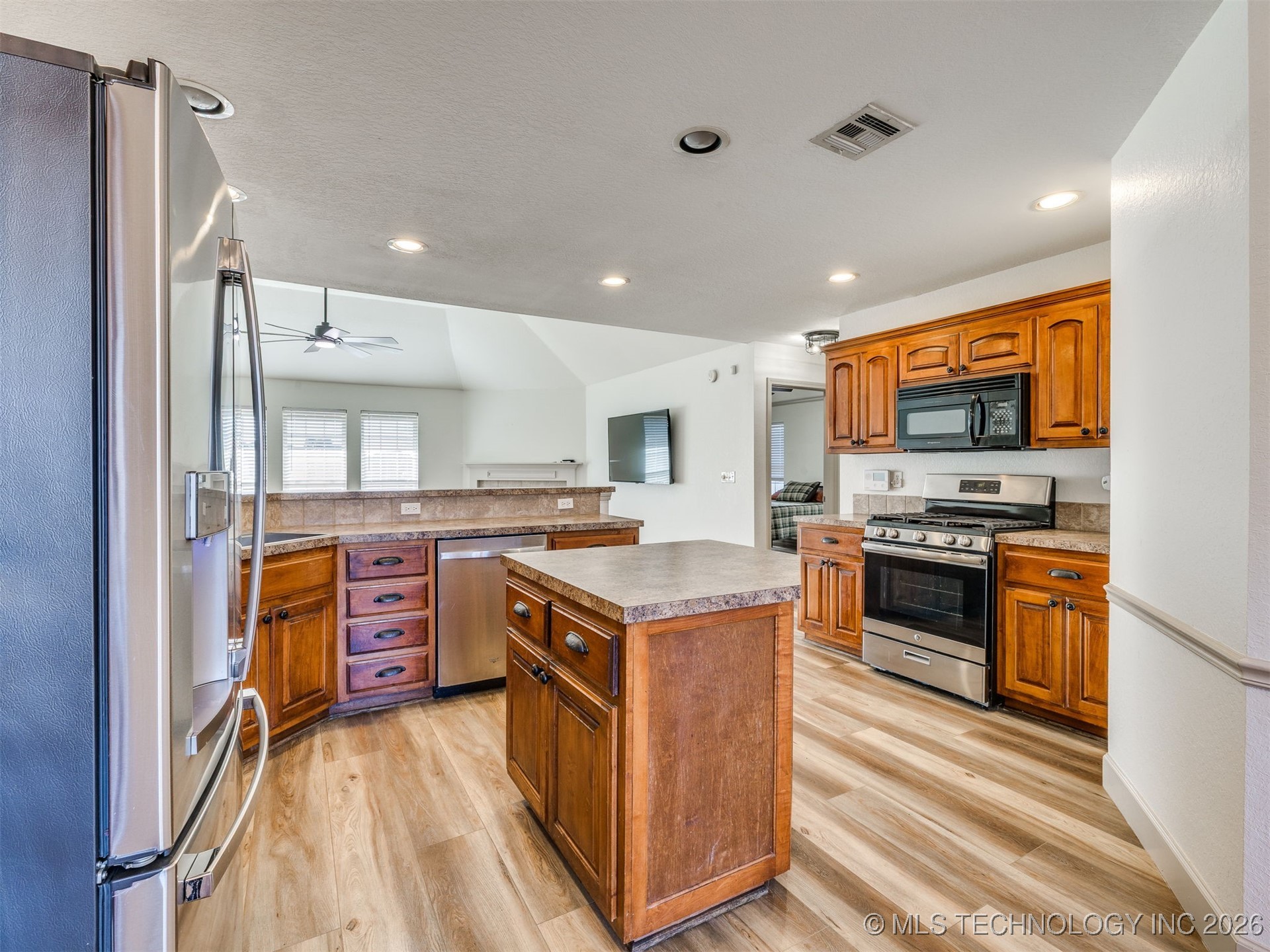 520 S 50th Place Property Photo 7