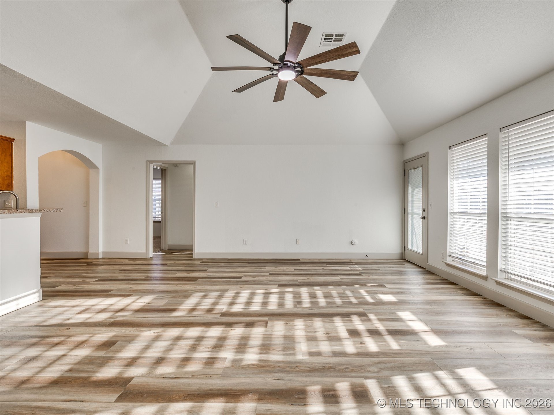 520 S 50th Place Property Photo 10