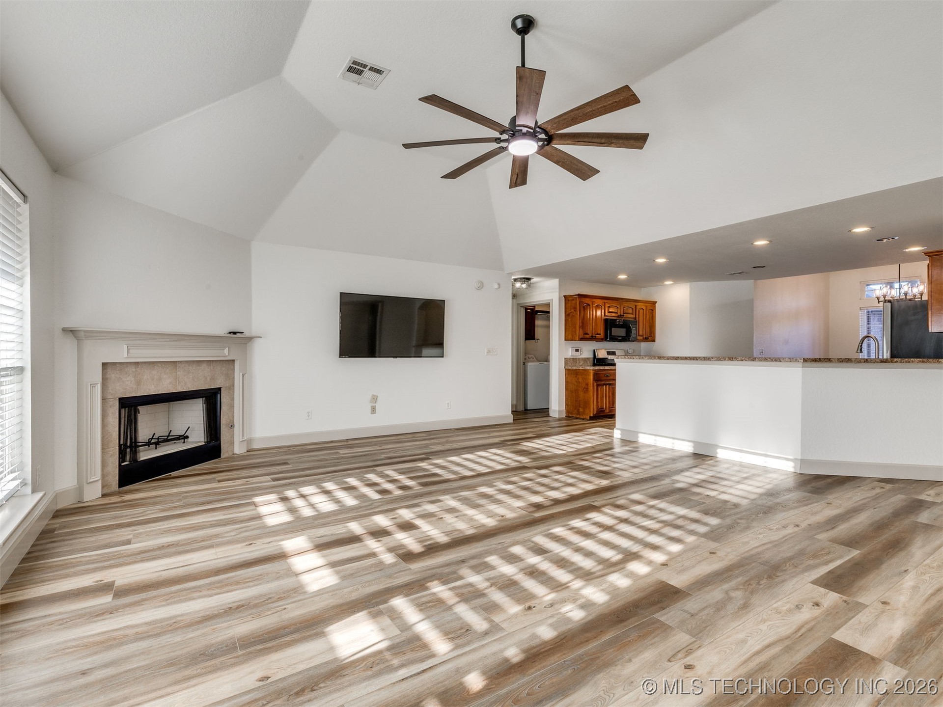 520 S 50th Place Property Photo 11