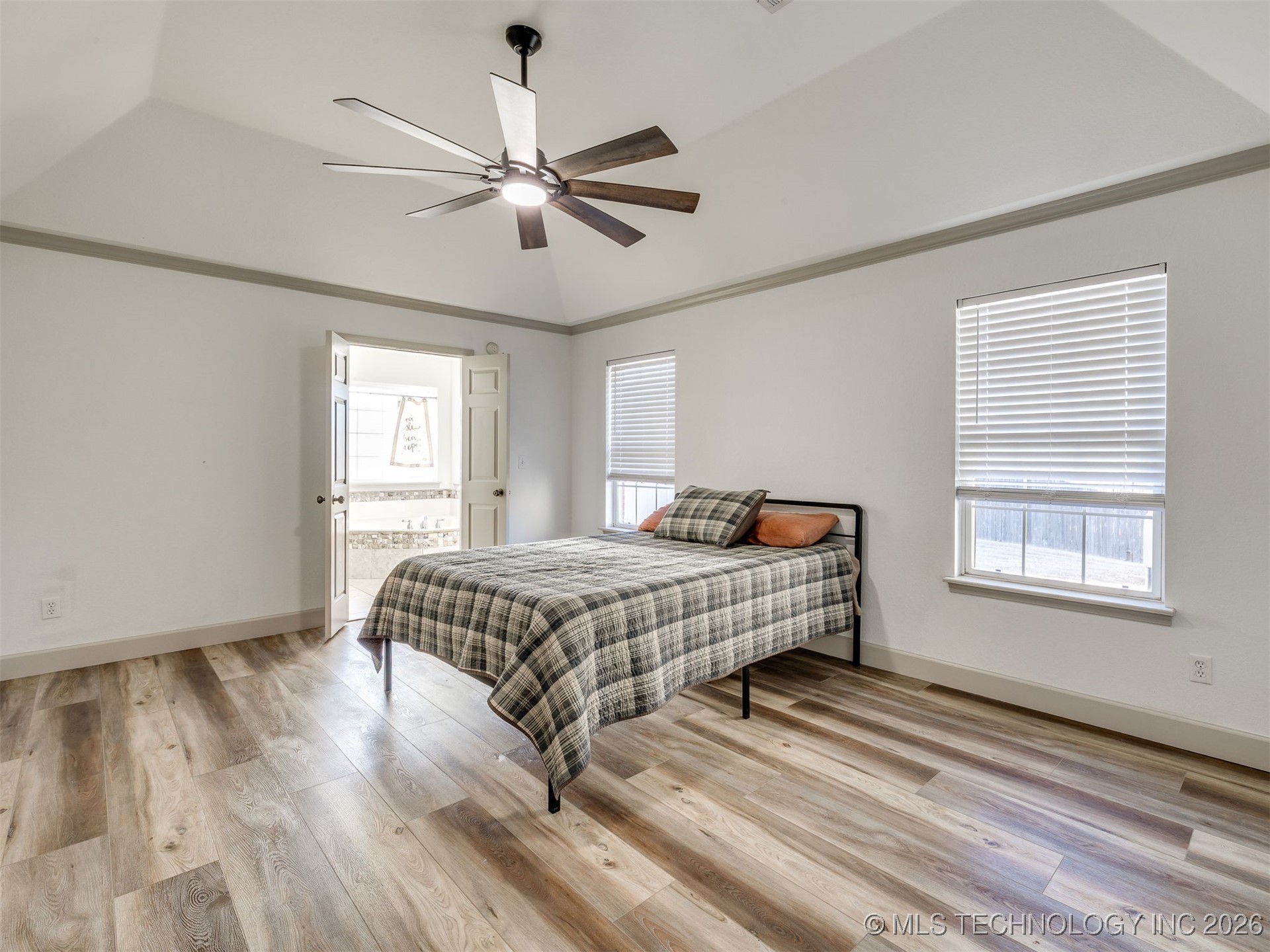 520 S 50th Place Property Photo 12