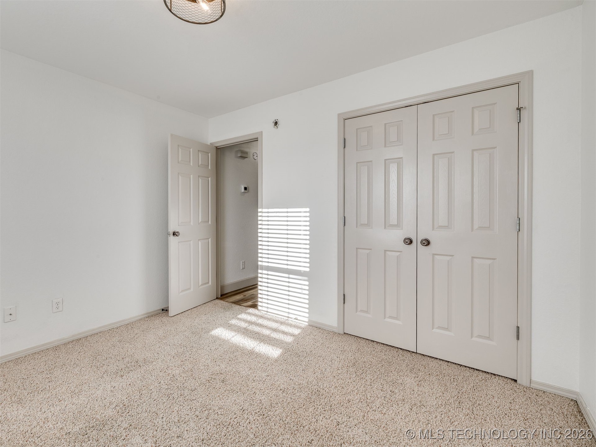 520 S 50th Place Property Photo 17