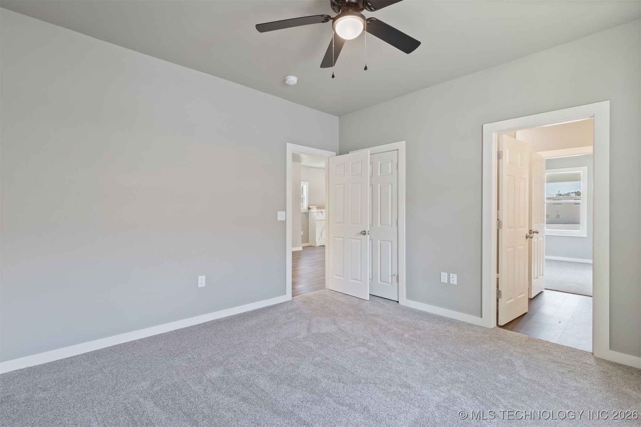 2125 E 2nd Street Property Photo 26