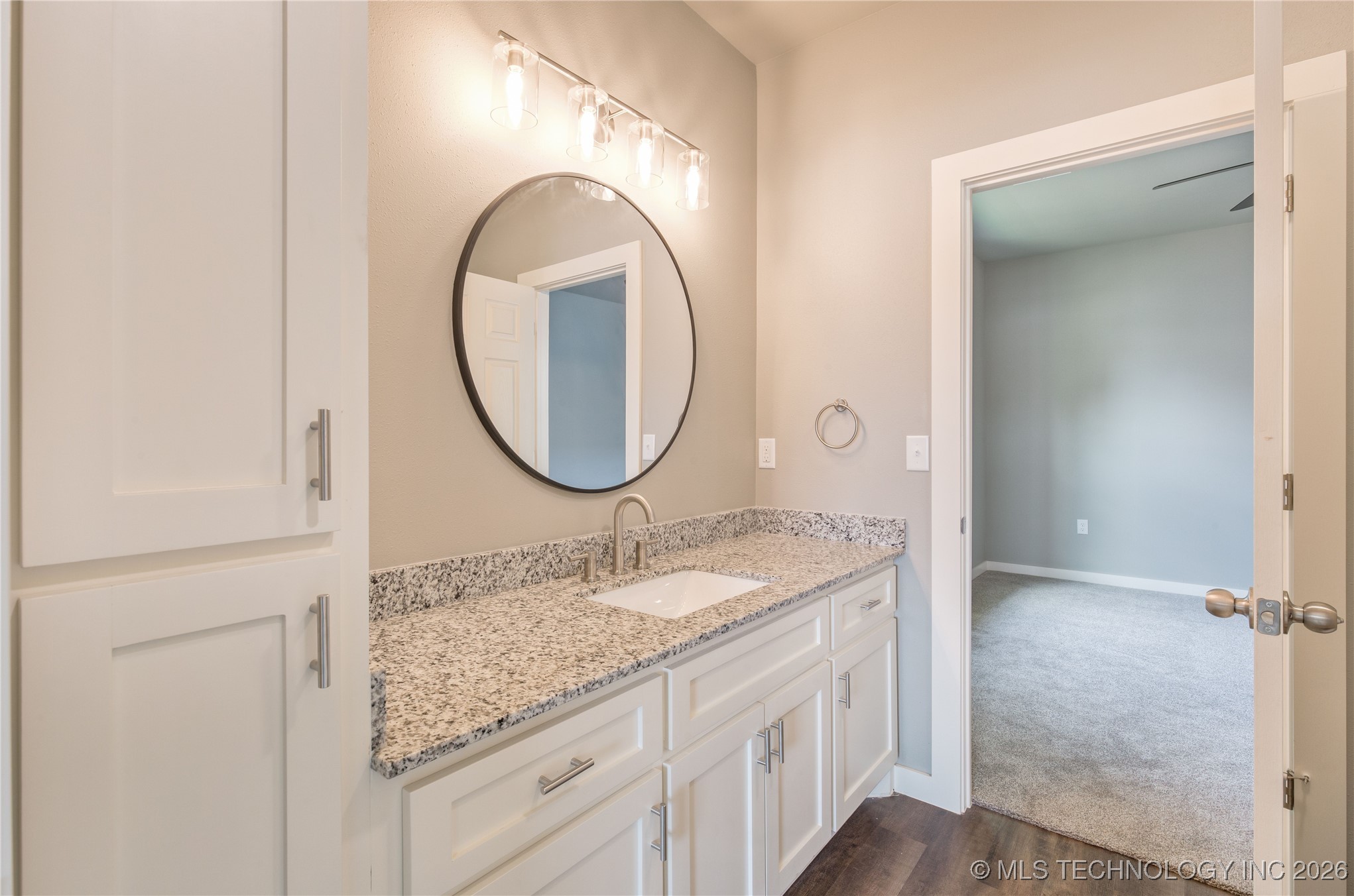 2125 E 2nd Street Property Photo 27