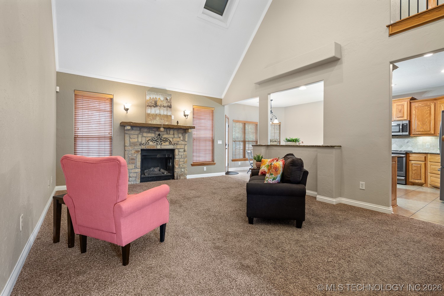 1702 Olive Street Property Photo 4