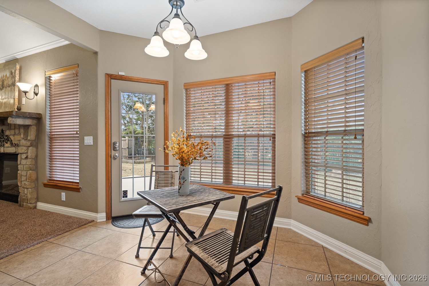 1702 Olive Street Property Photo 12