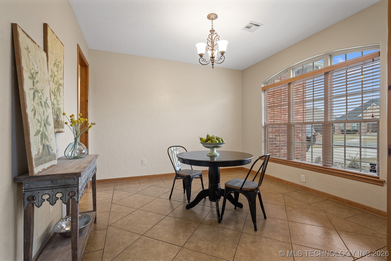 1702 Olive Street Property Photo 14