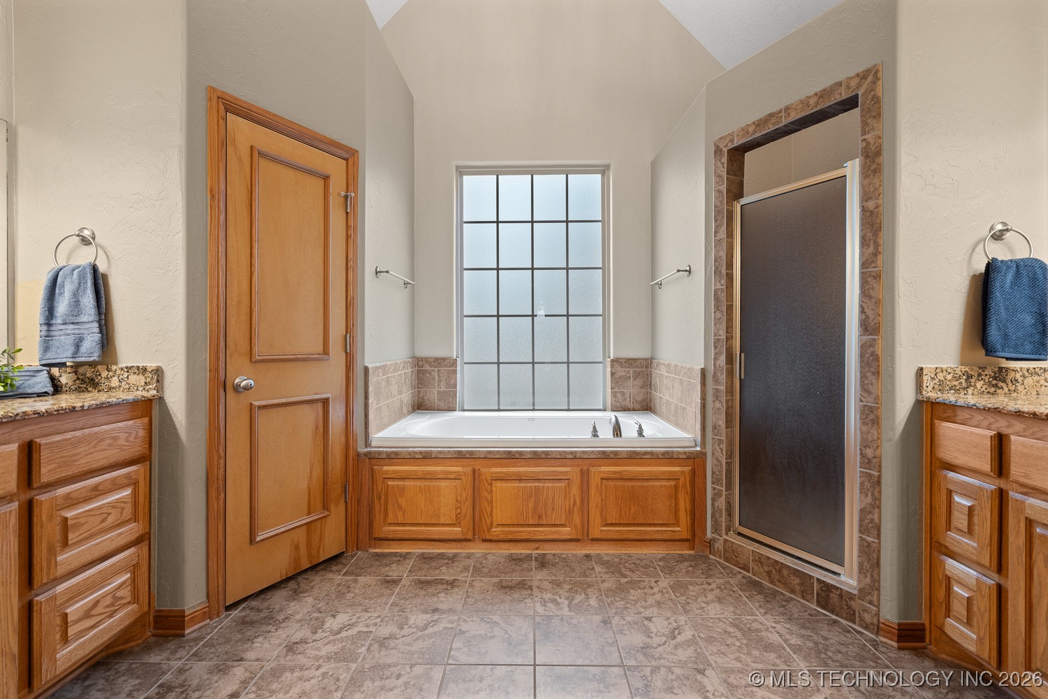 1702 Olive Street Property Photo 18