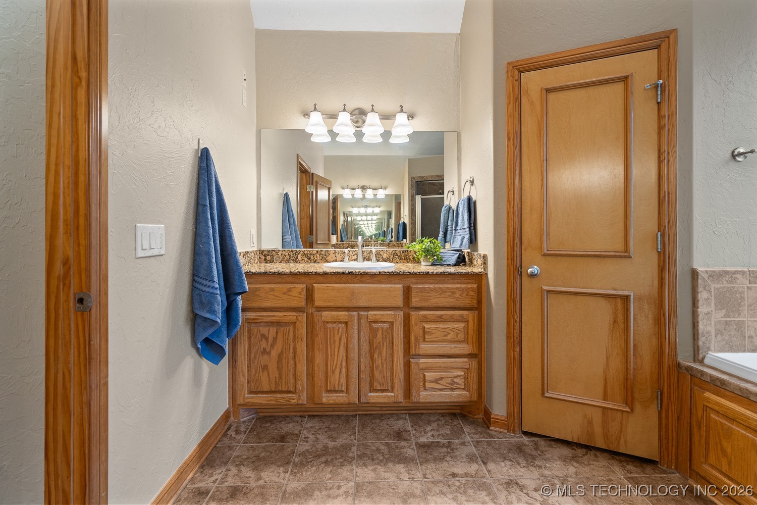 1702 Olive Street Property Photo 19