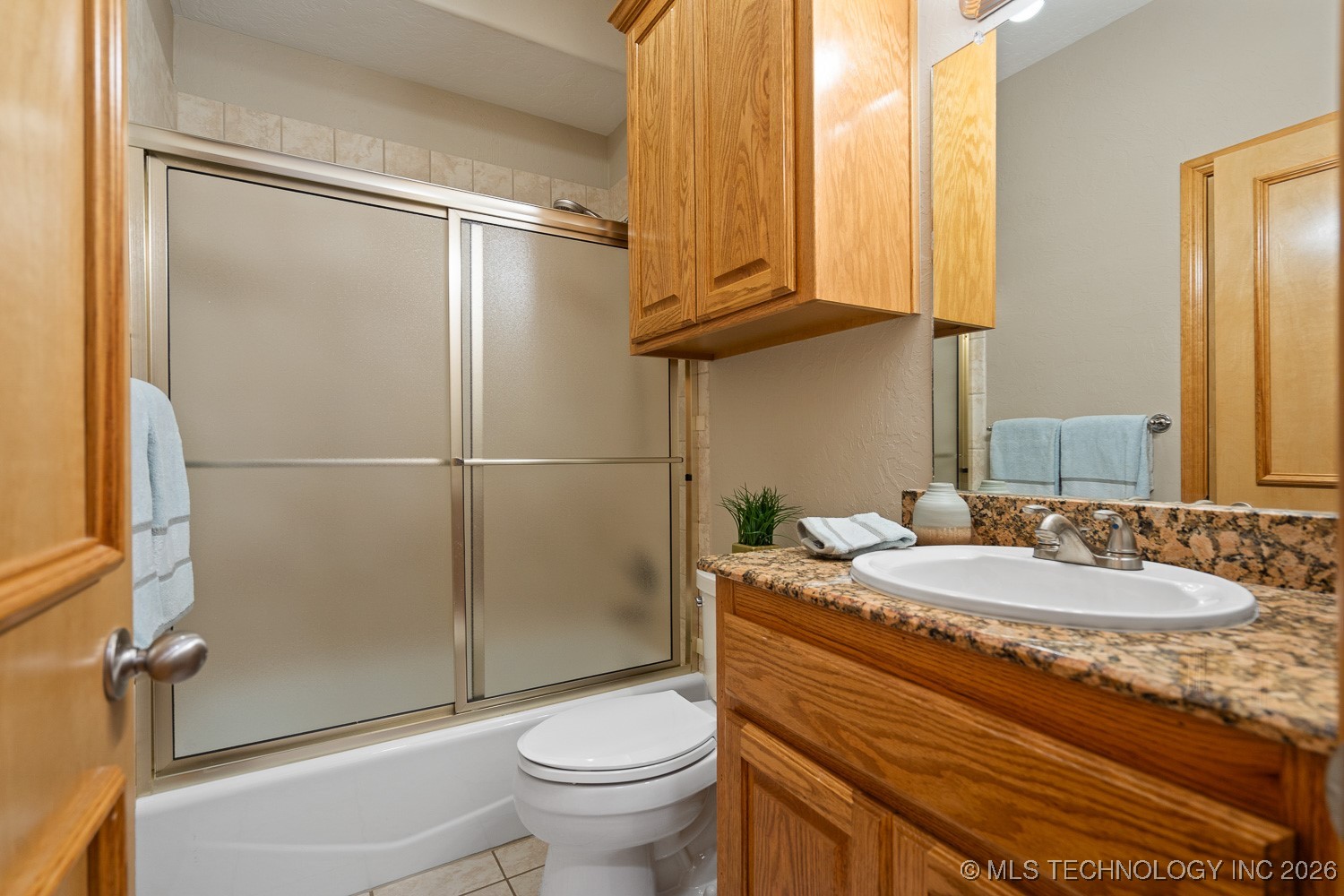 1702 Olive Street Property Photo 23