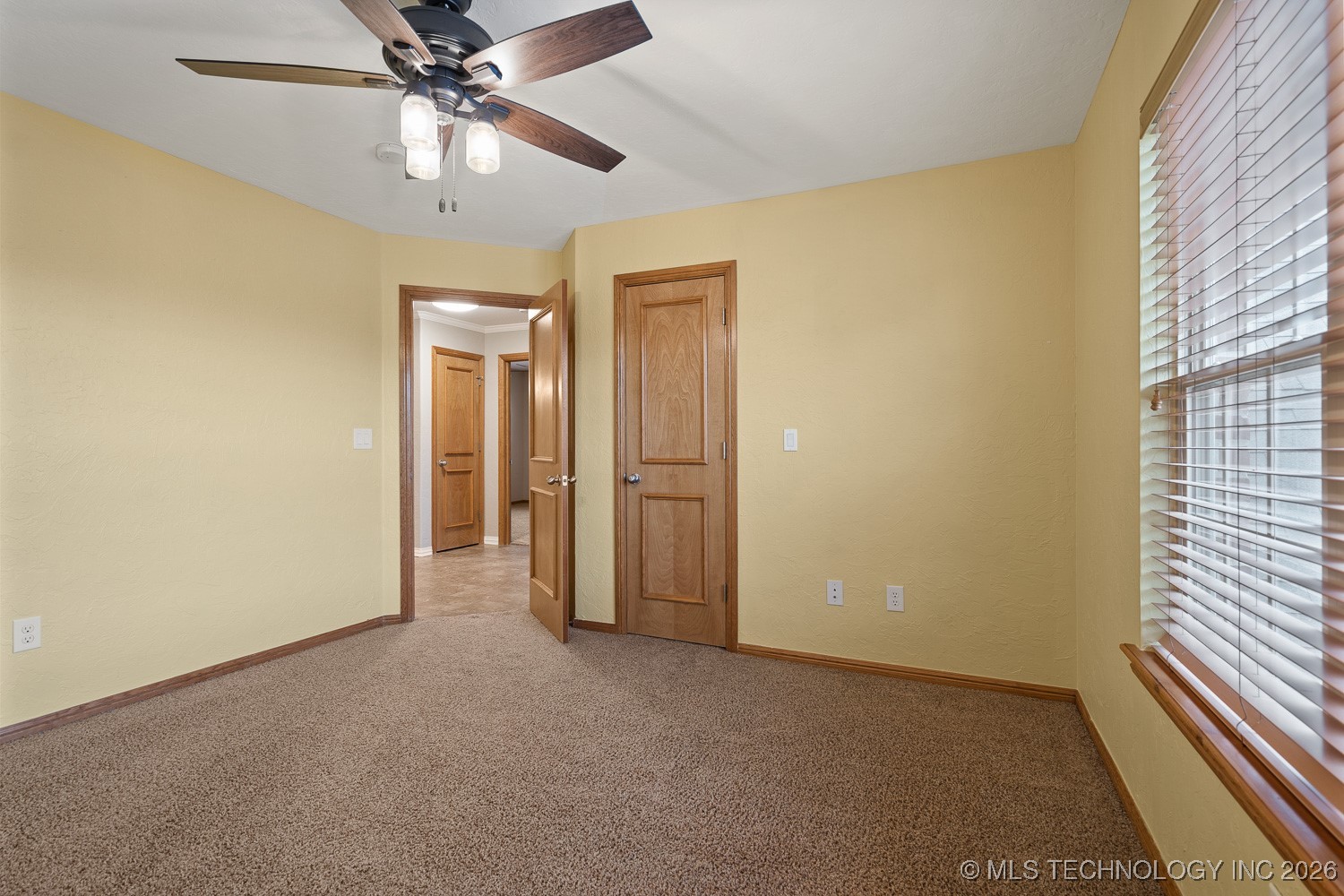 1702 Olive Street Property Photo 27