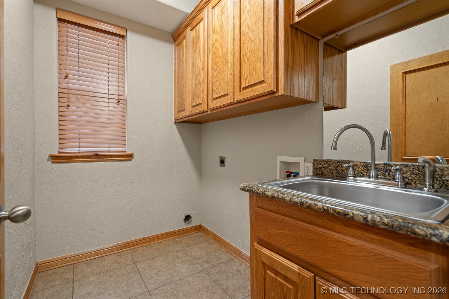 1702 Olive Street Property Photo 34