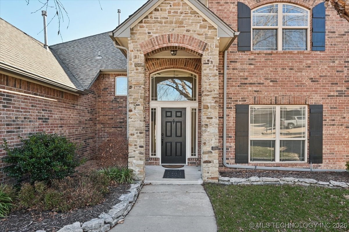 16216 E 49th Place Property Photo 6