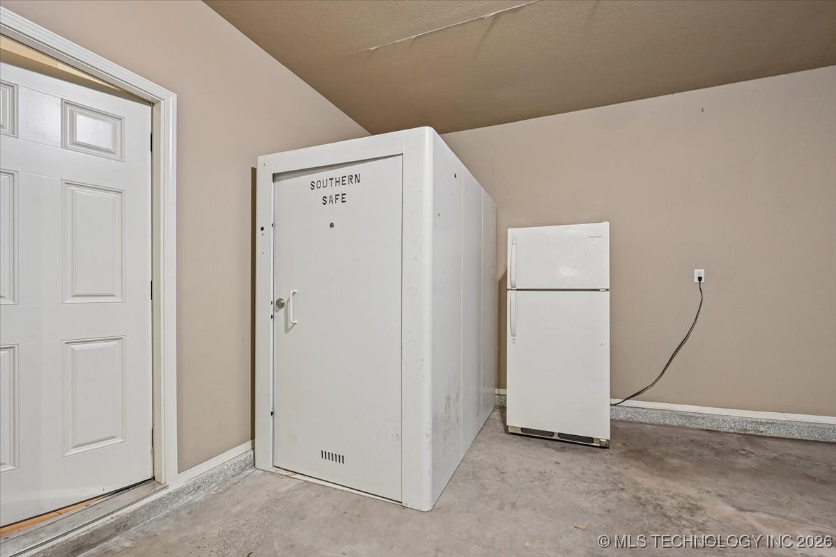 16216 E 49th Place Property Photo 55