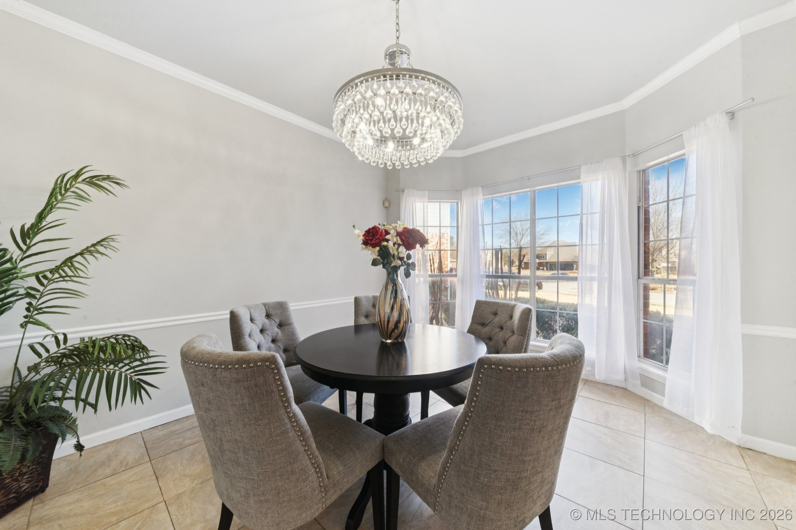 1012 S Willow Avenue Property Photo 17