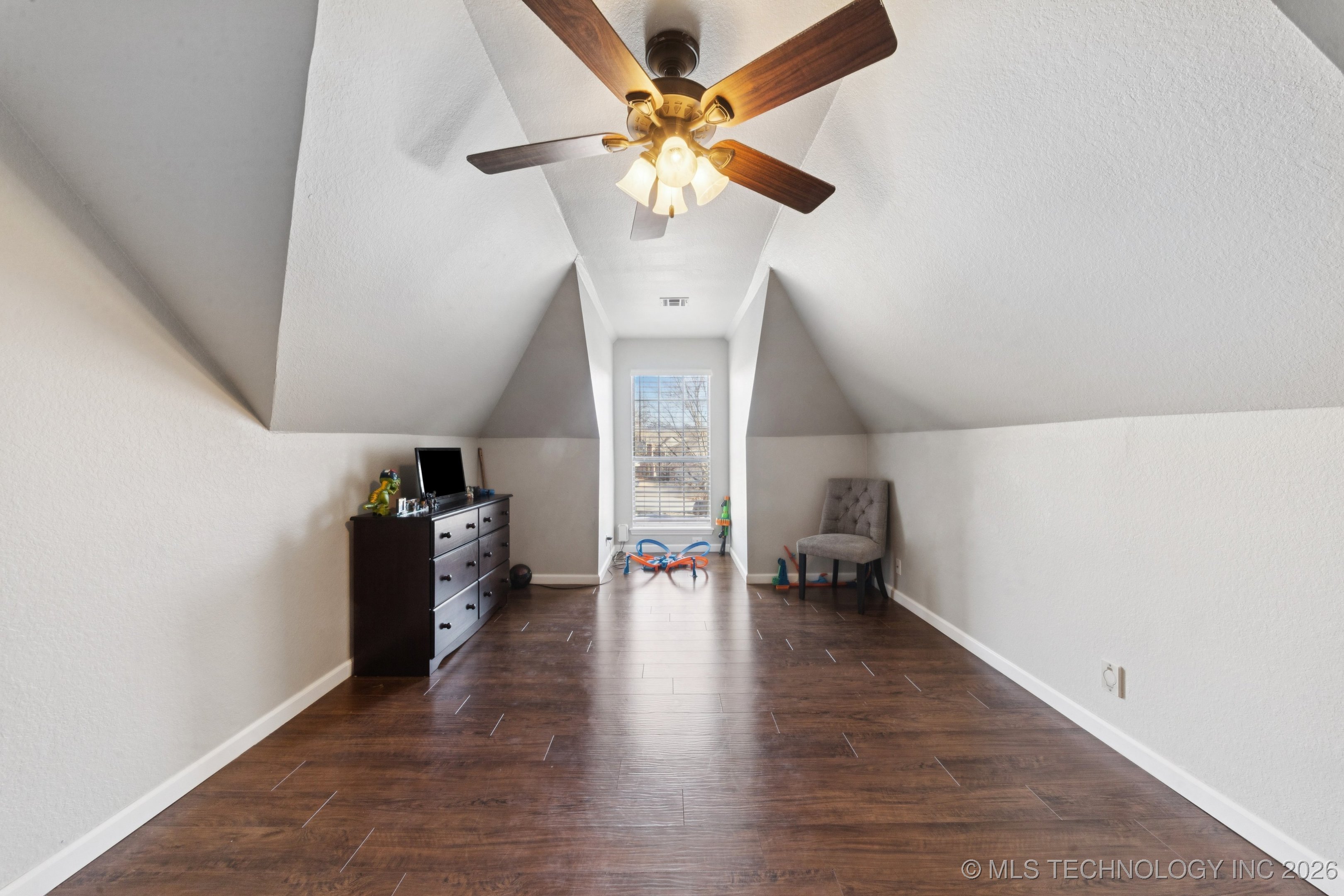 1012 S Willow Avenue Property Photo 33