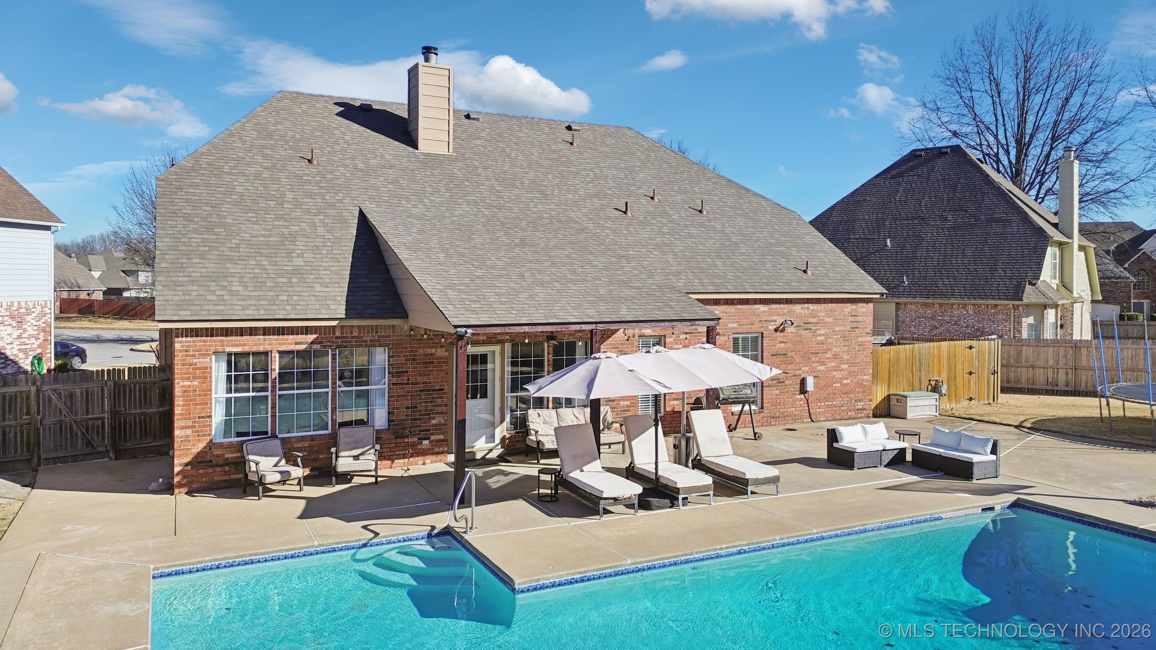 1012 S Willow Avenue Property Photo 39