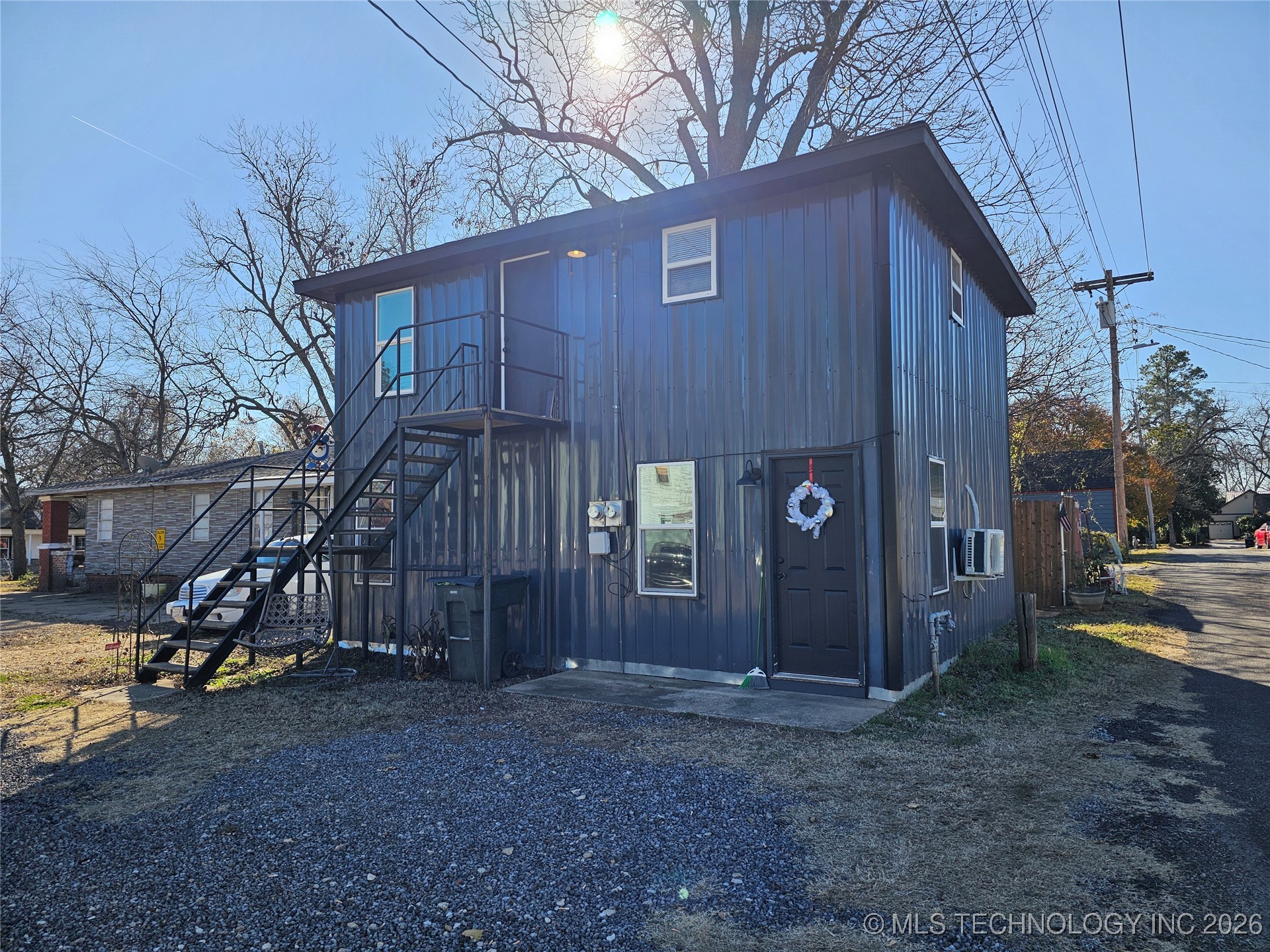 521 N 6th Property Photo 2