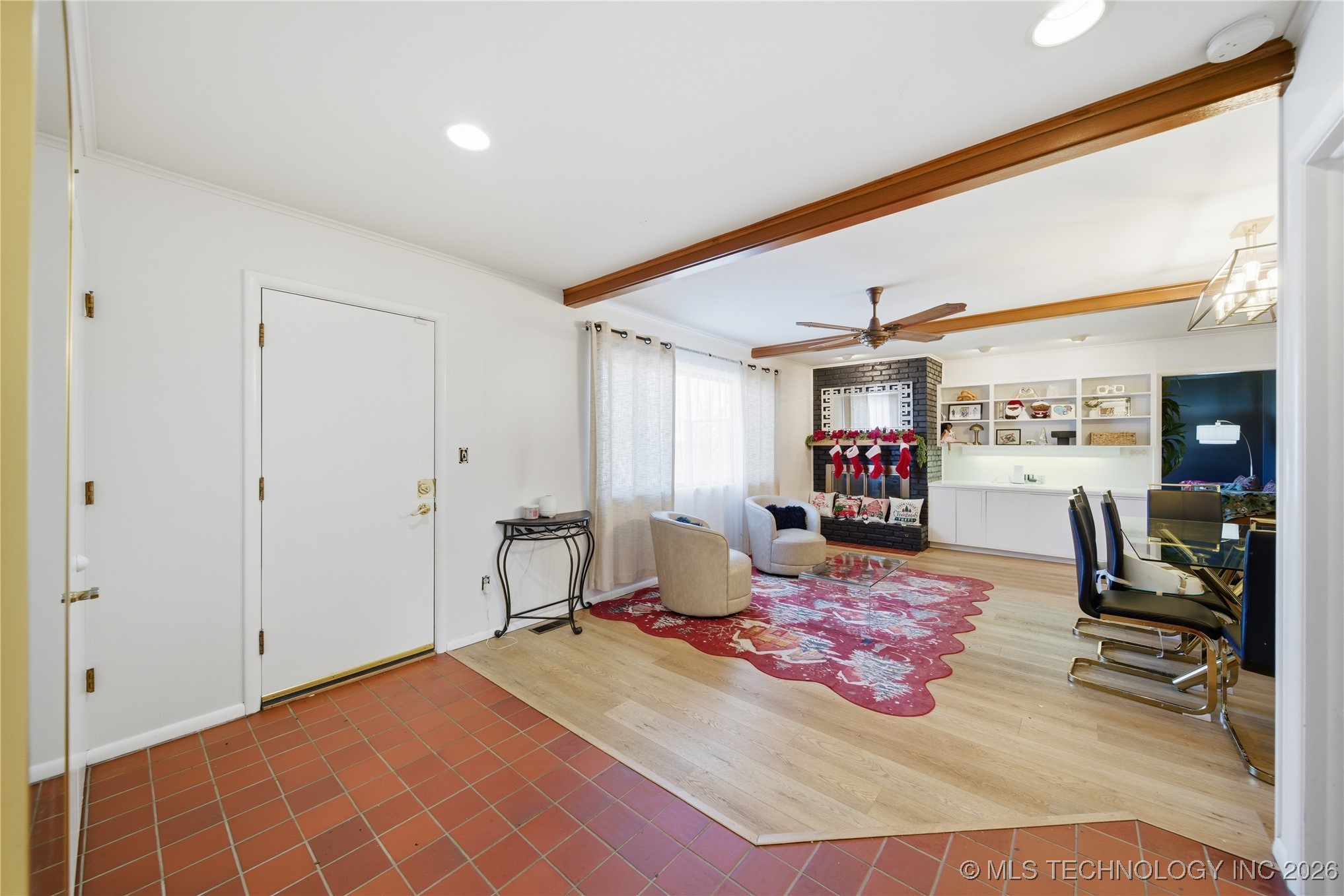 6011 E 57th Street Property Photo 9