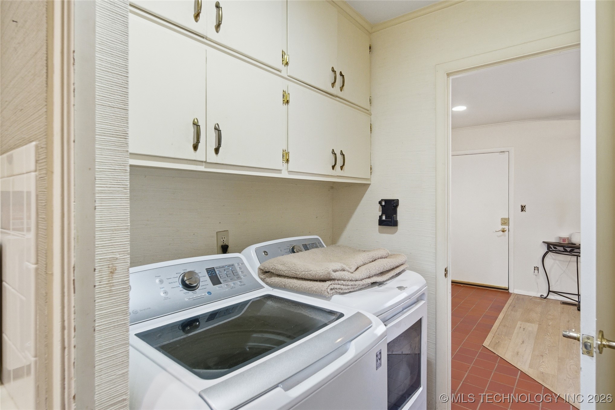 6011 E 57th Street Property Photo 15