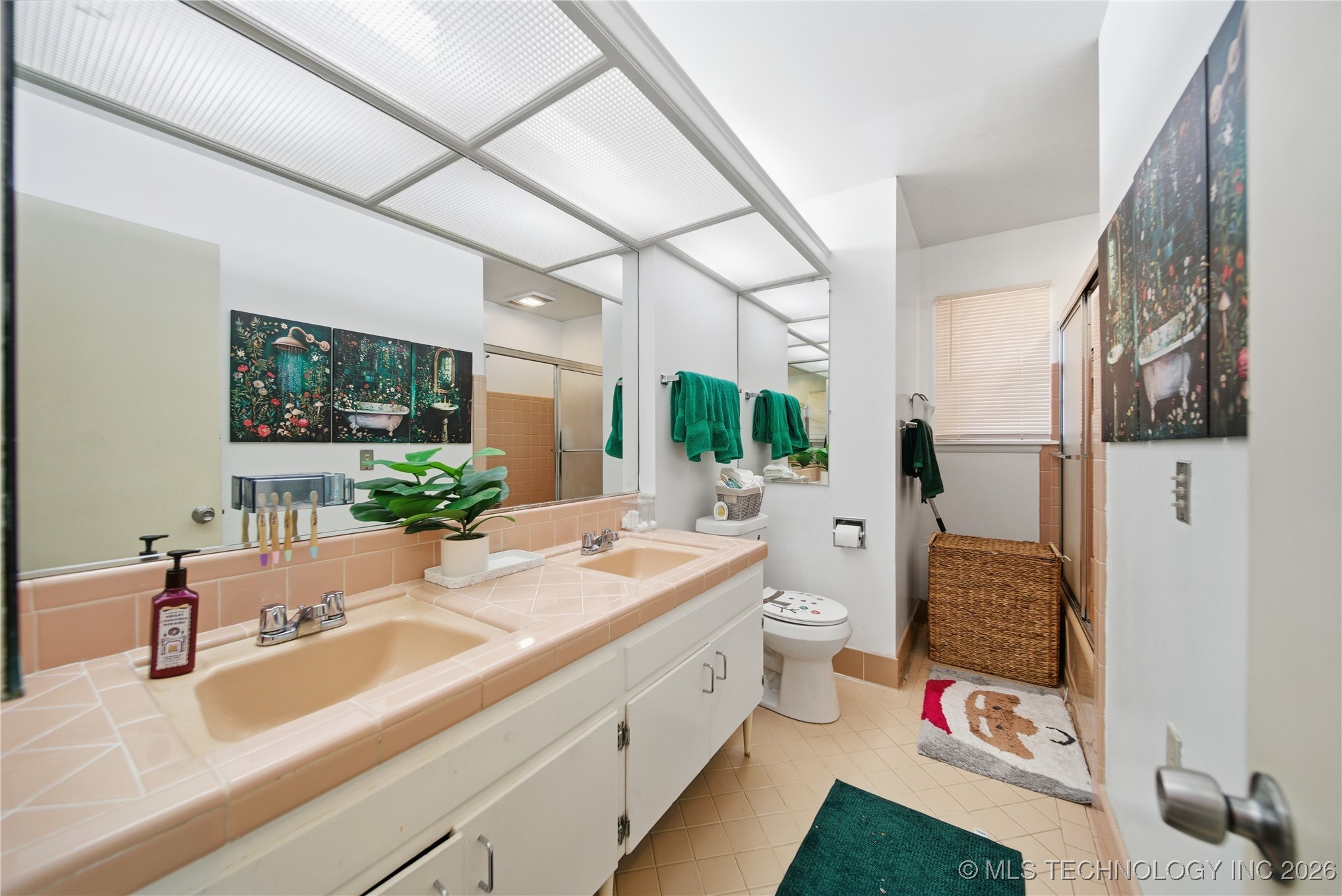 6011 E 57th Street Property Photo 20