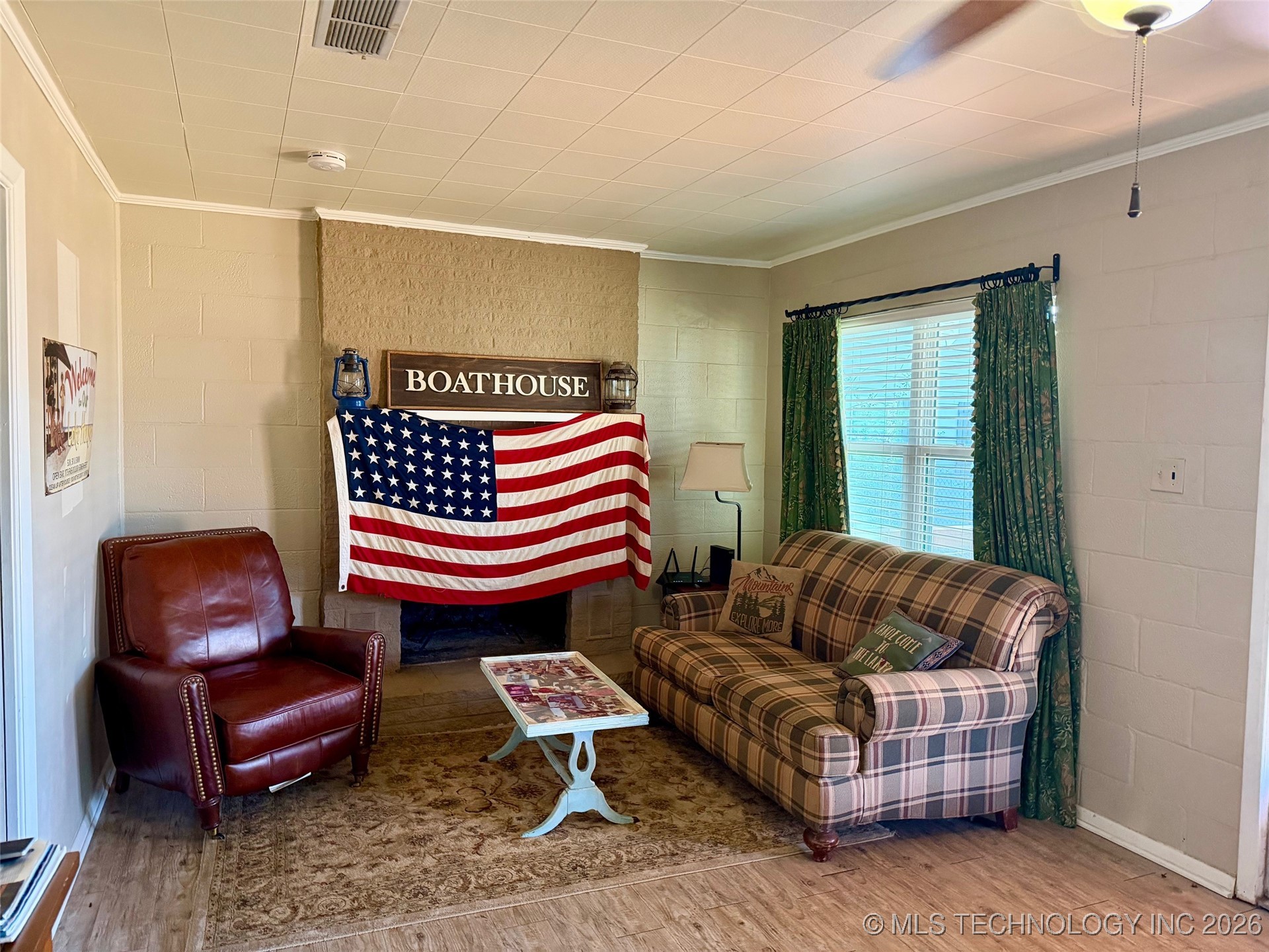 8908 Pear Street Property Photo 3