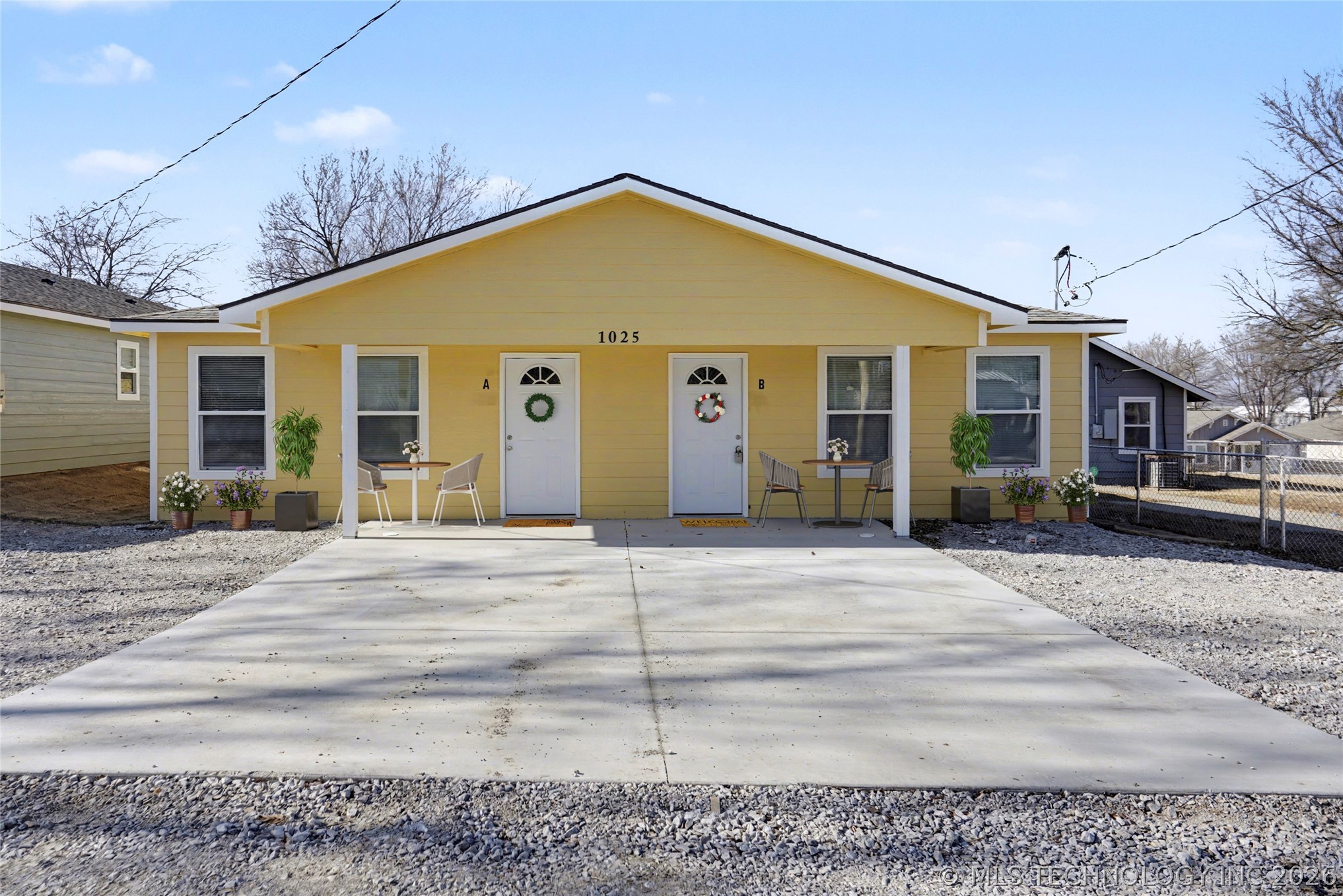 1025 N Quincy Avenue Property Photo 2