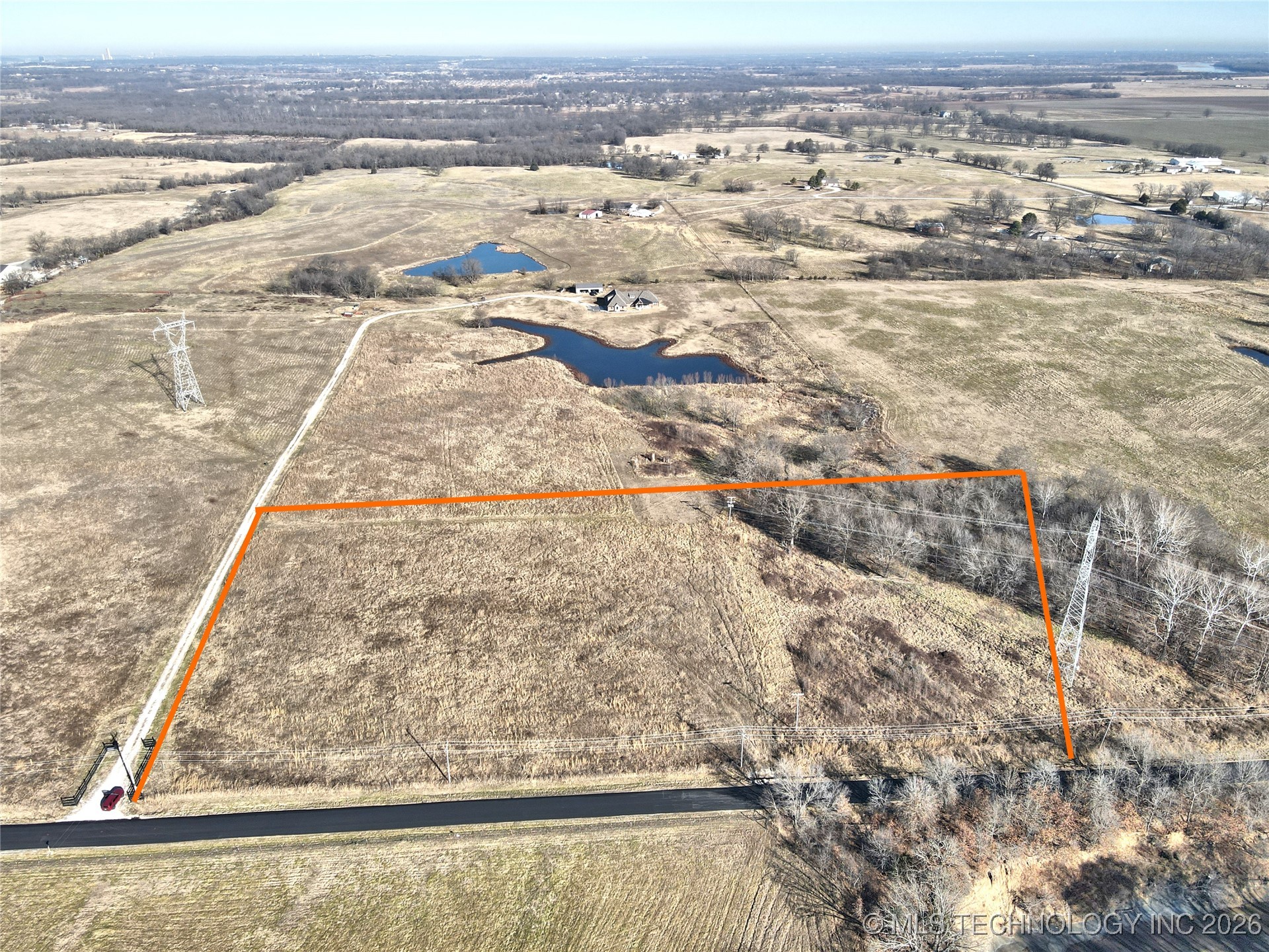 9195 E 191st Street Property Photo 4