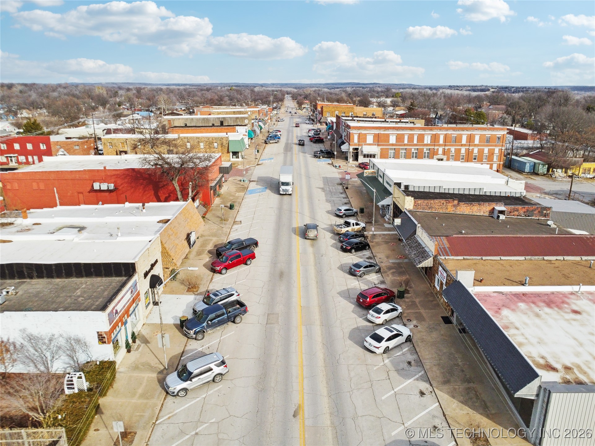 212 S Broadway Street Property Photo 5