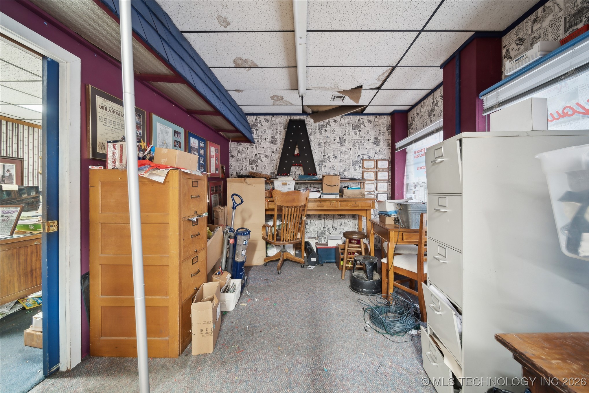 212 S Broadway Street Property Photo 16