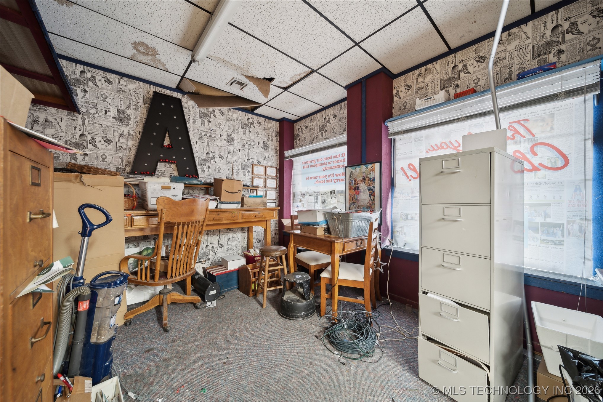 212 S Broadway Street Property Photo 17