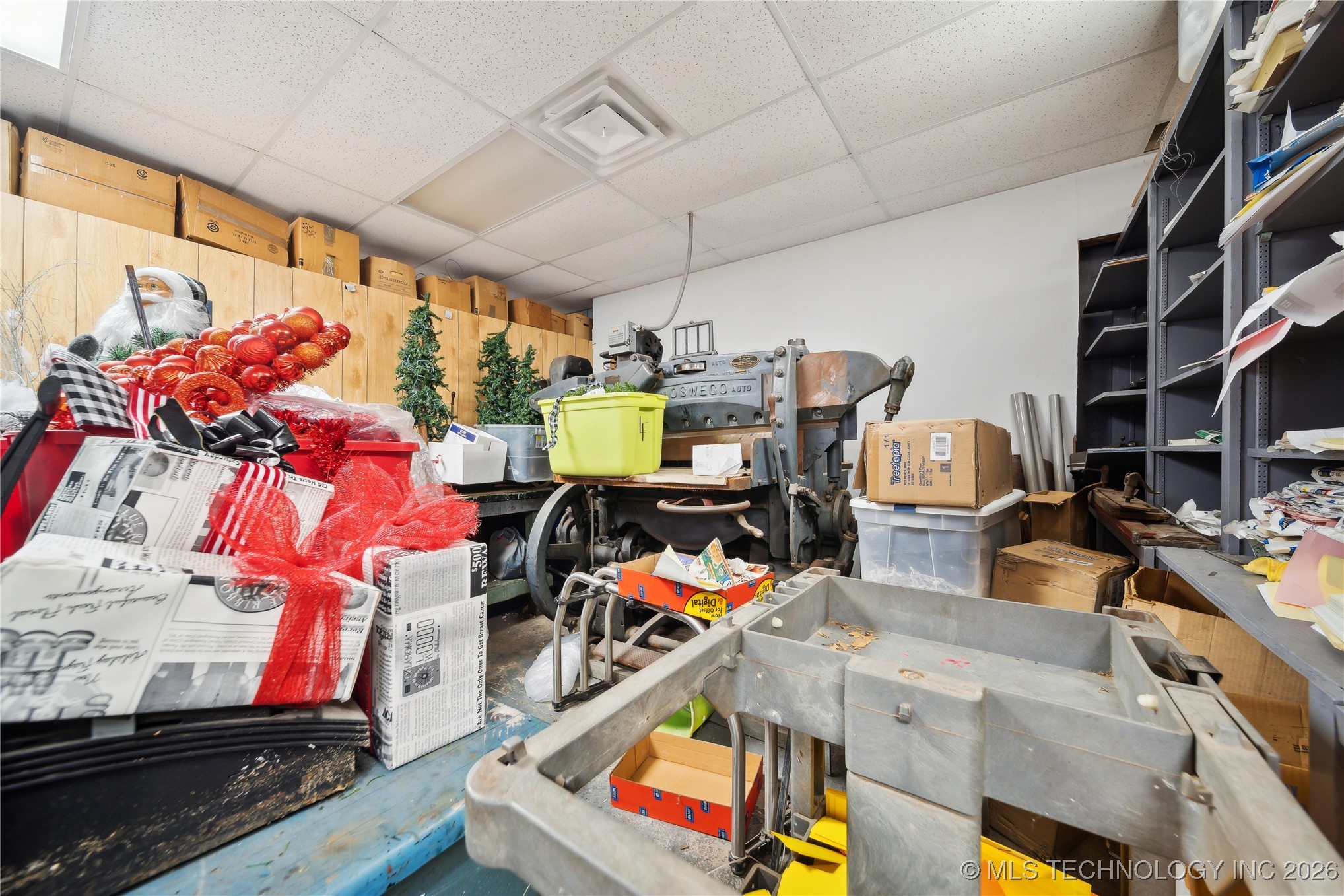 212 S Broadway Street Property Photo 32