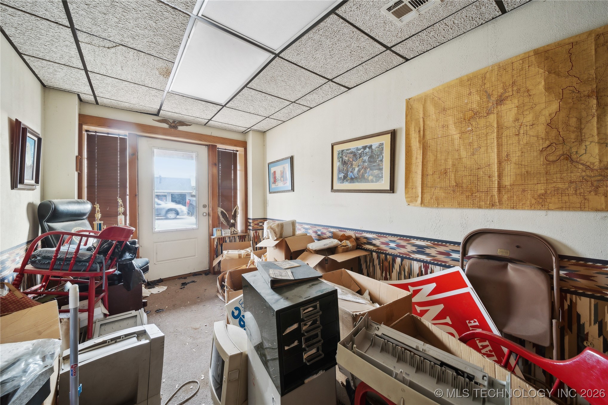 212 S Broadway Street Property Photo 37