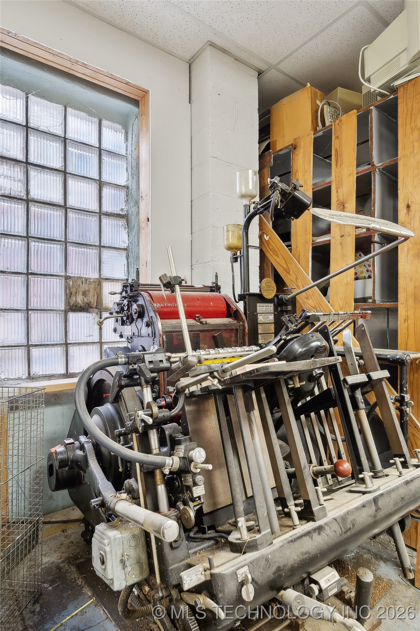 212 S Broadway Street Property Photo 39