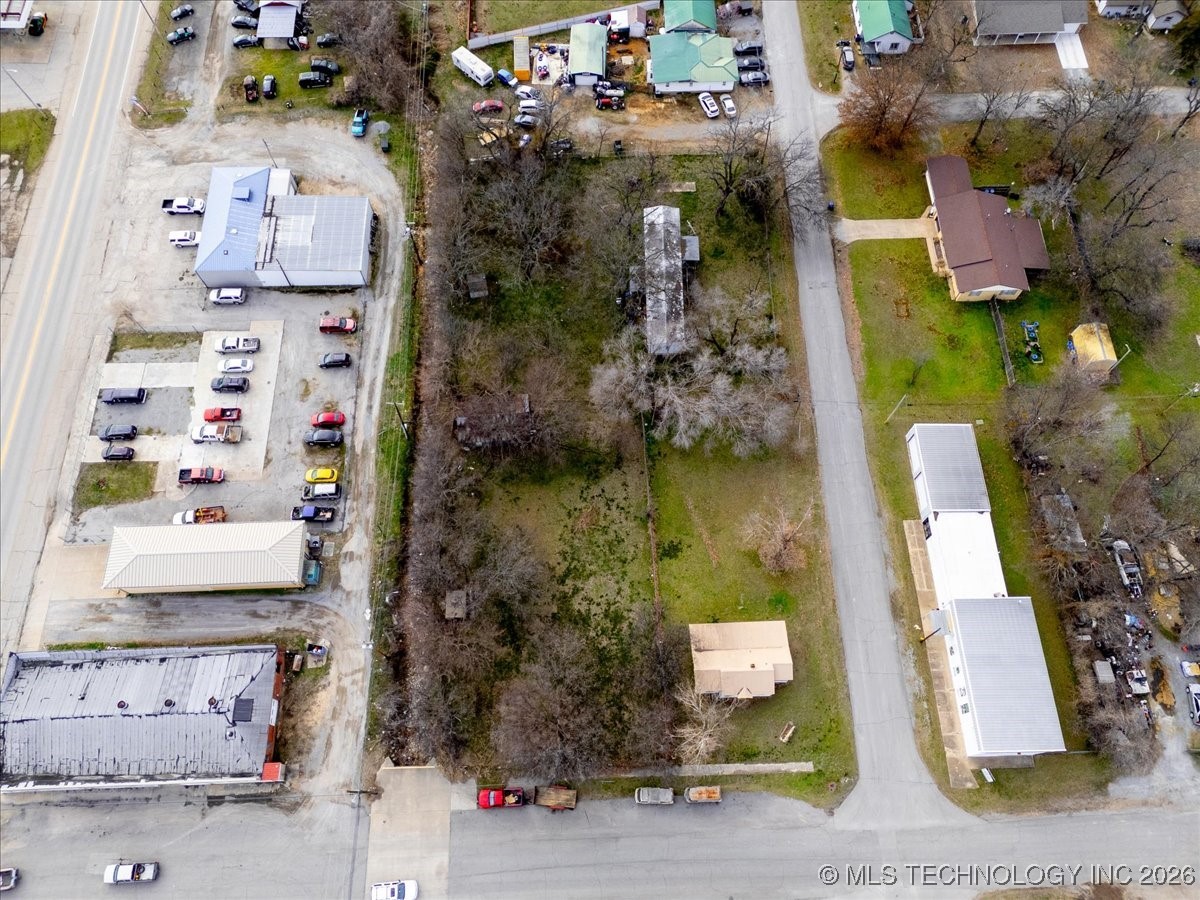 01 W Ross Street Property Photo 7