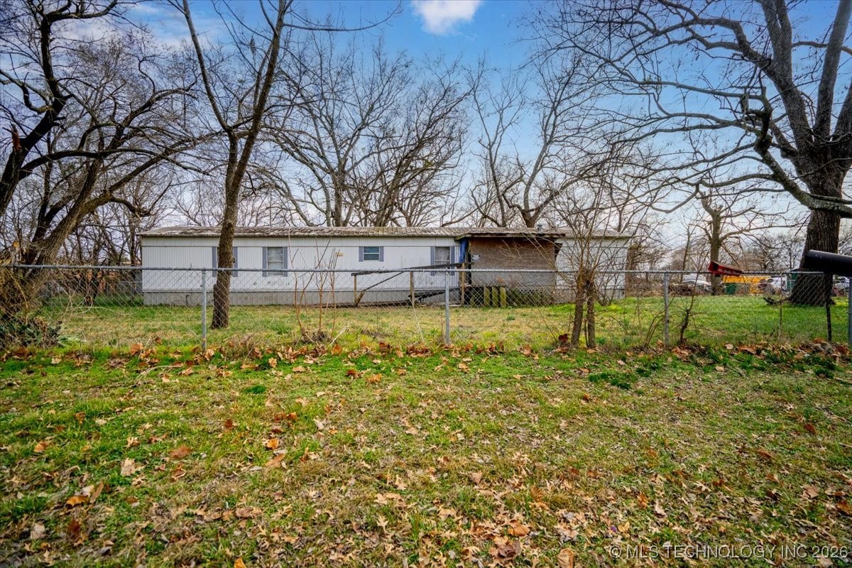 01 W Ross Street Property Photo 13