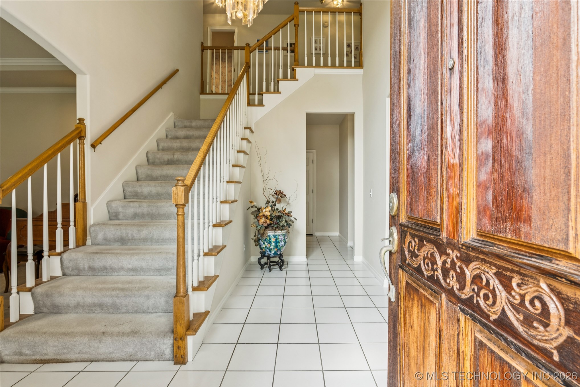 10230 S Hudson Place Property Photo 4