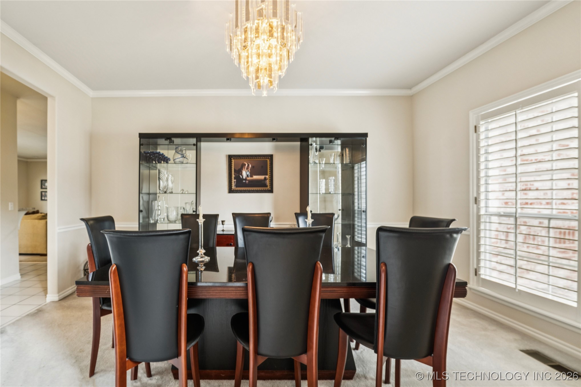 10230 S Hudson Place Property Photo 7