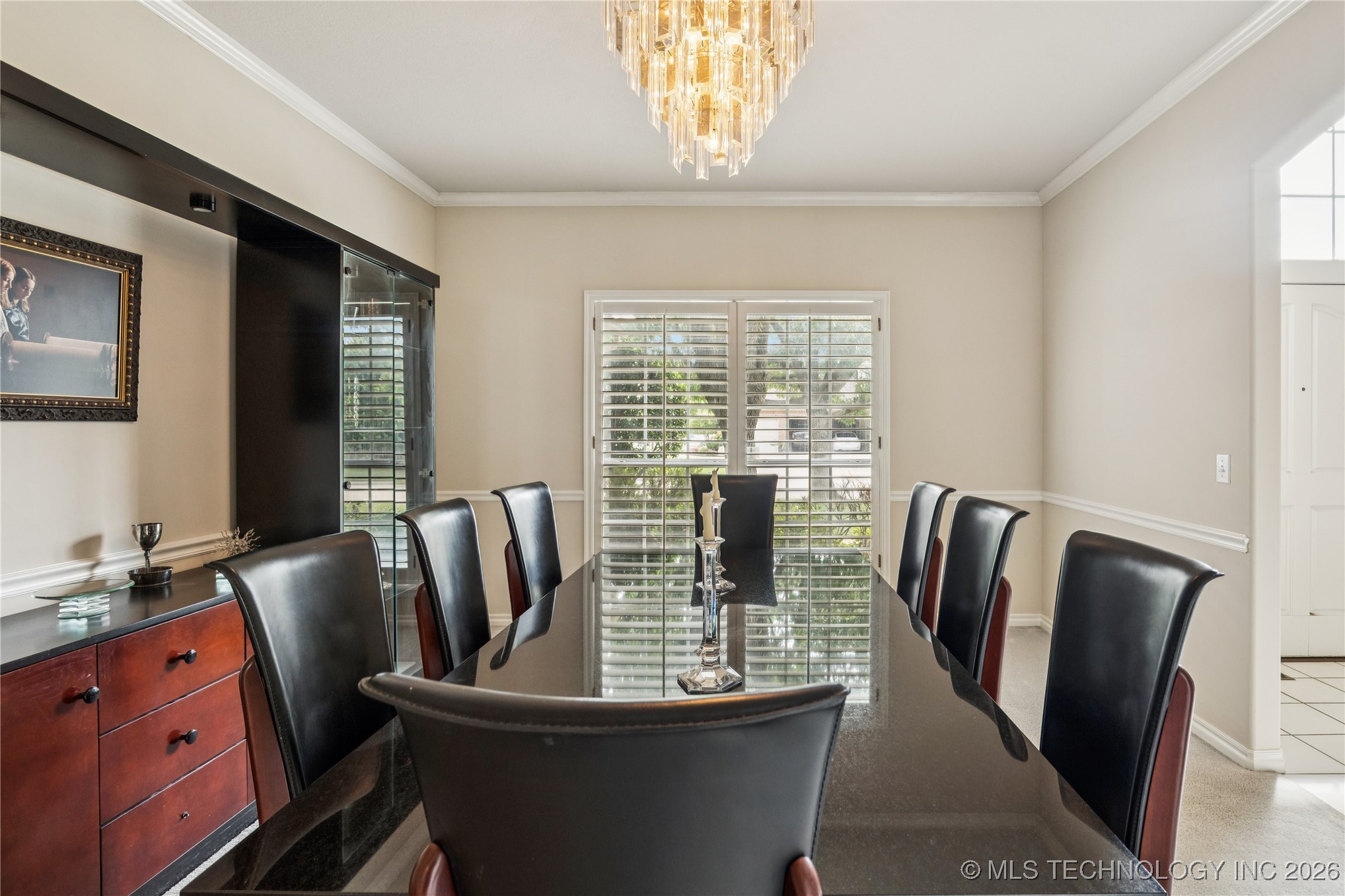 10230 S Hudson Place Property Photo 8