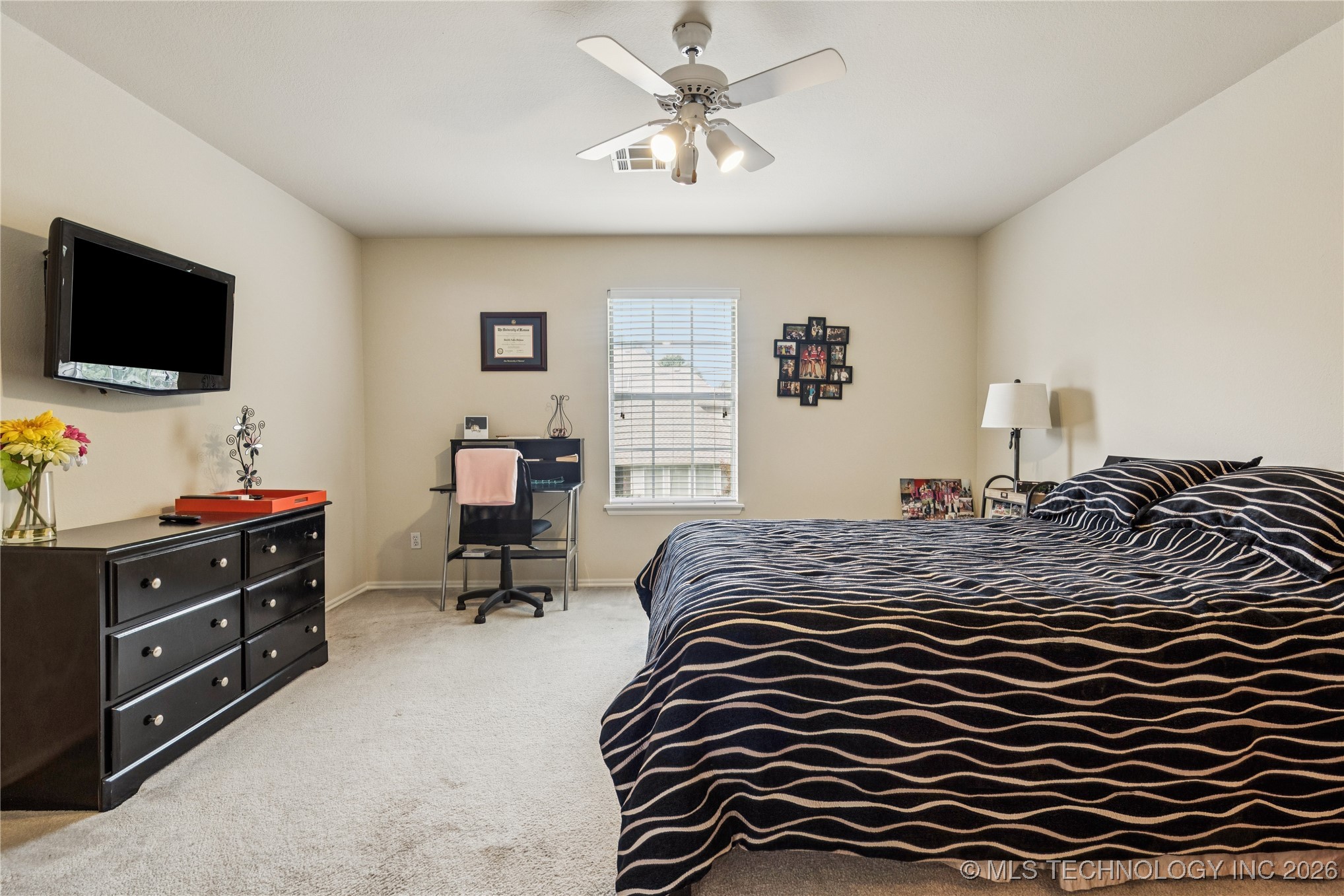 10230 S Hudson Place Property Photo 27