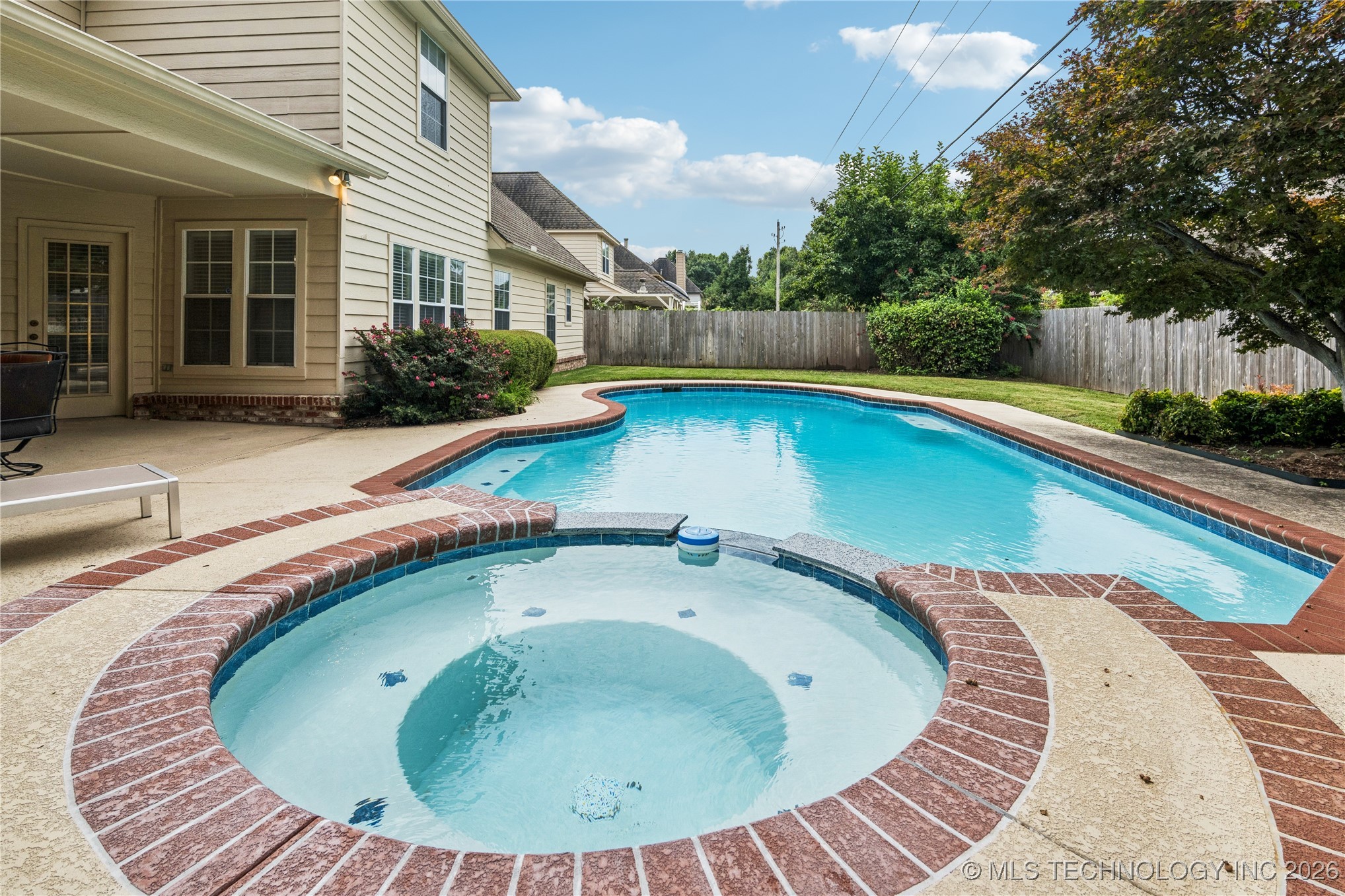 10230 S Hudson Place Property Photo 42