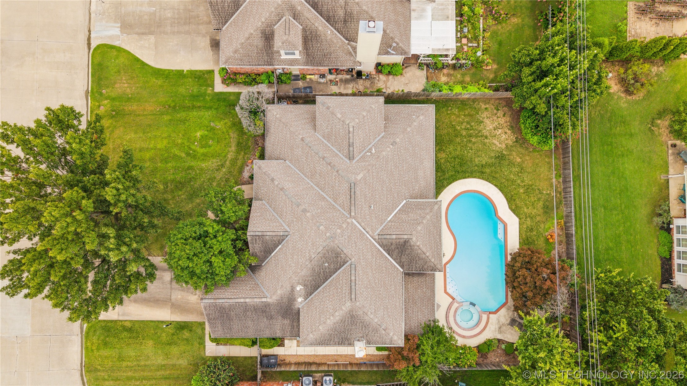 10230 S Hudson Place Property Photo 43