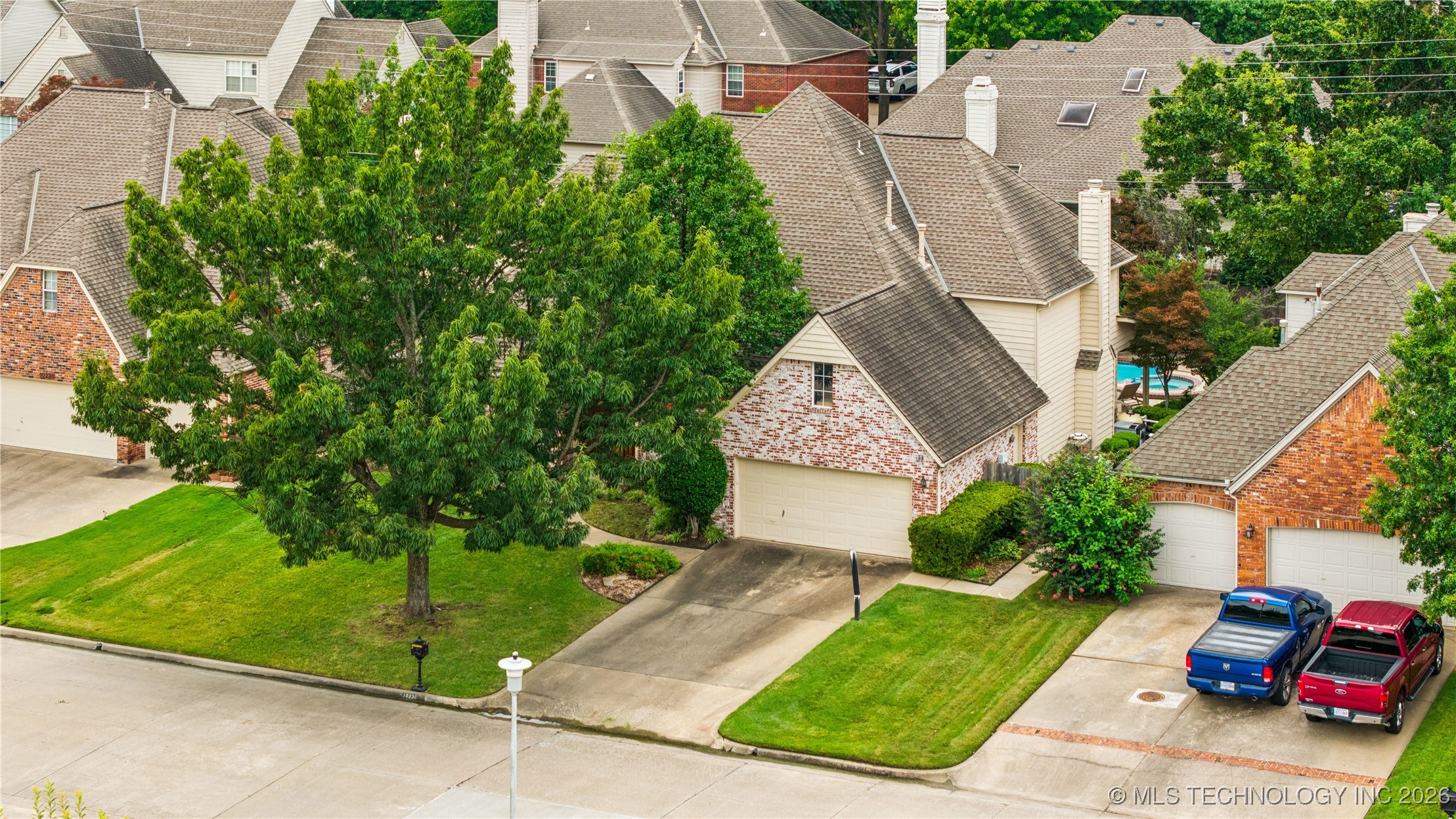 10230 S Hudson Place Property Photo 47