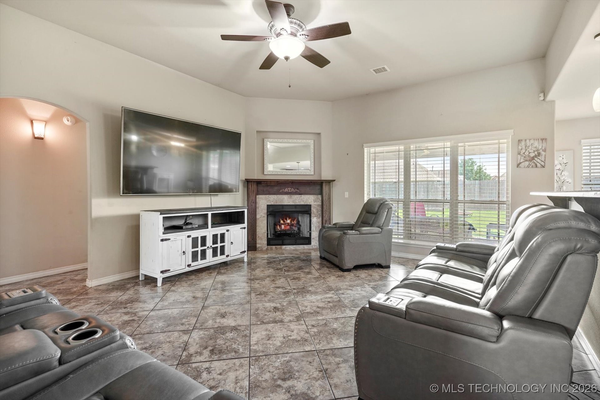 7308 E Louisville Street Property Photo 6