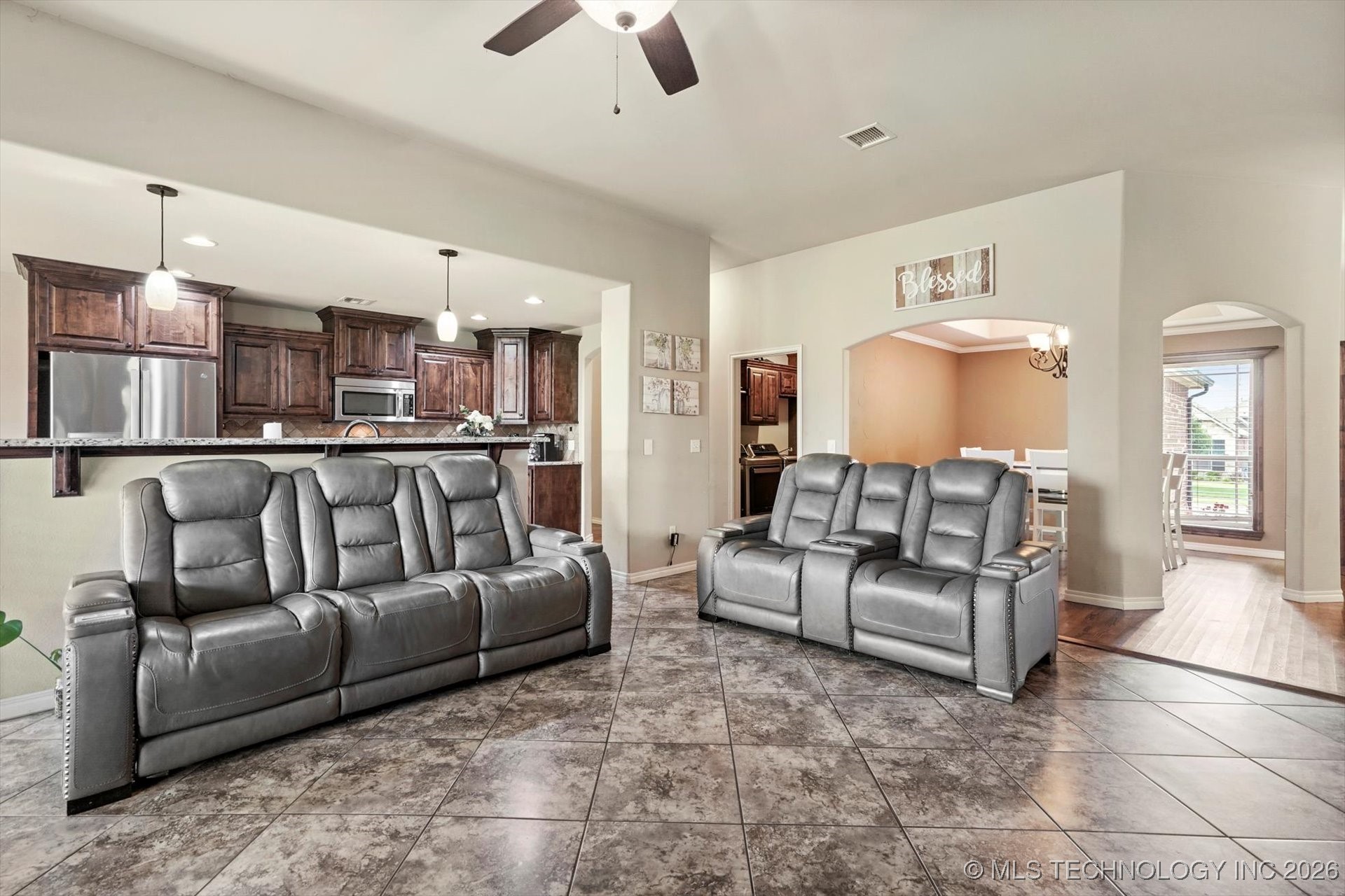 7308 E Louisville Street Property Photo 8