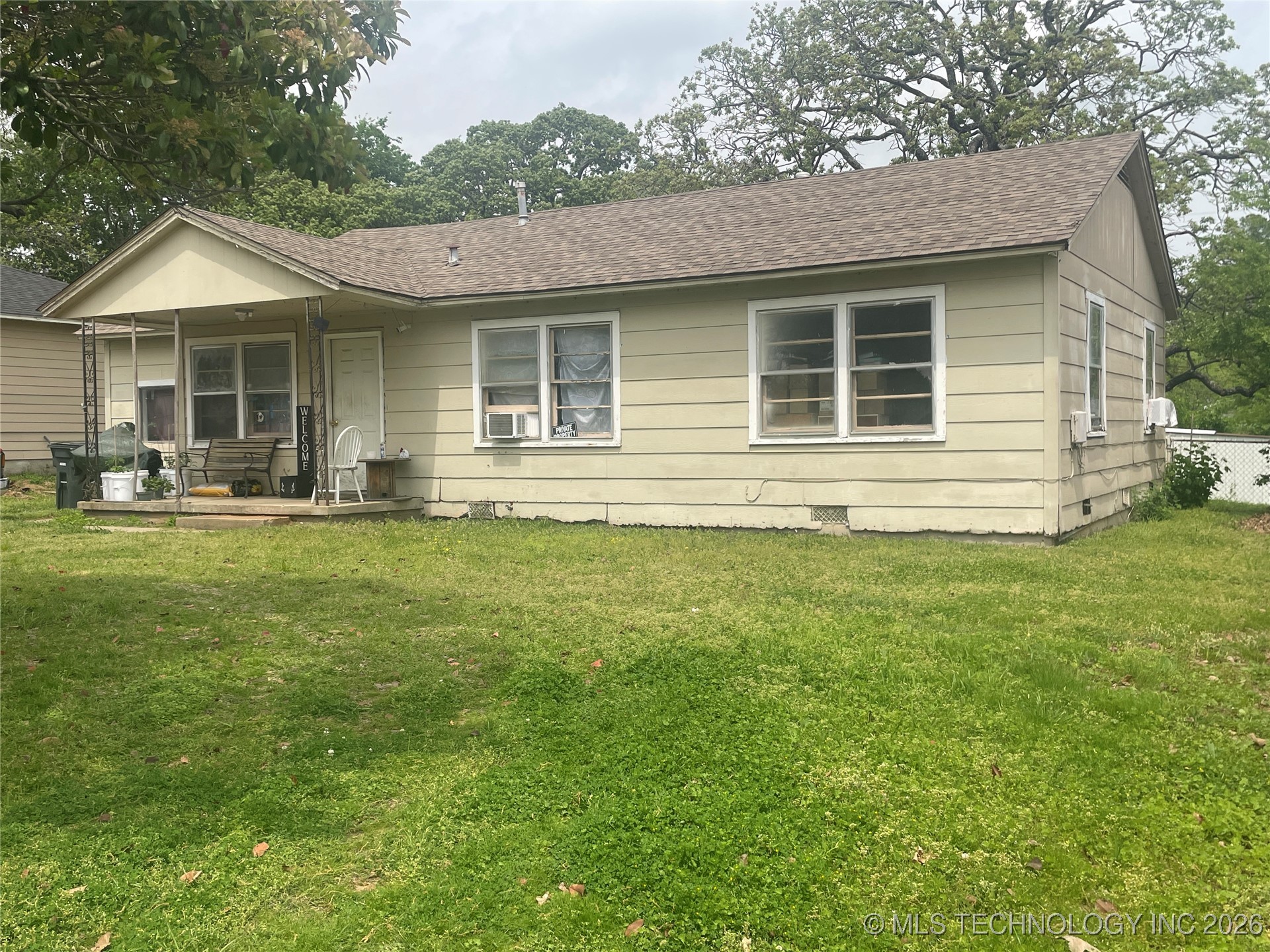 1214 Denison Street Property Photo 2