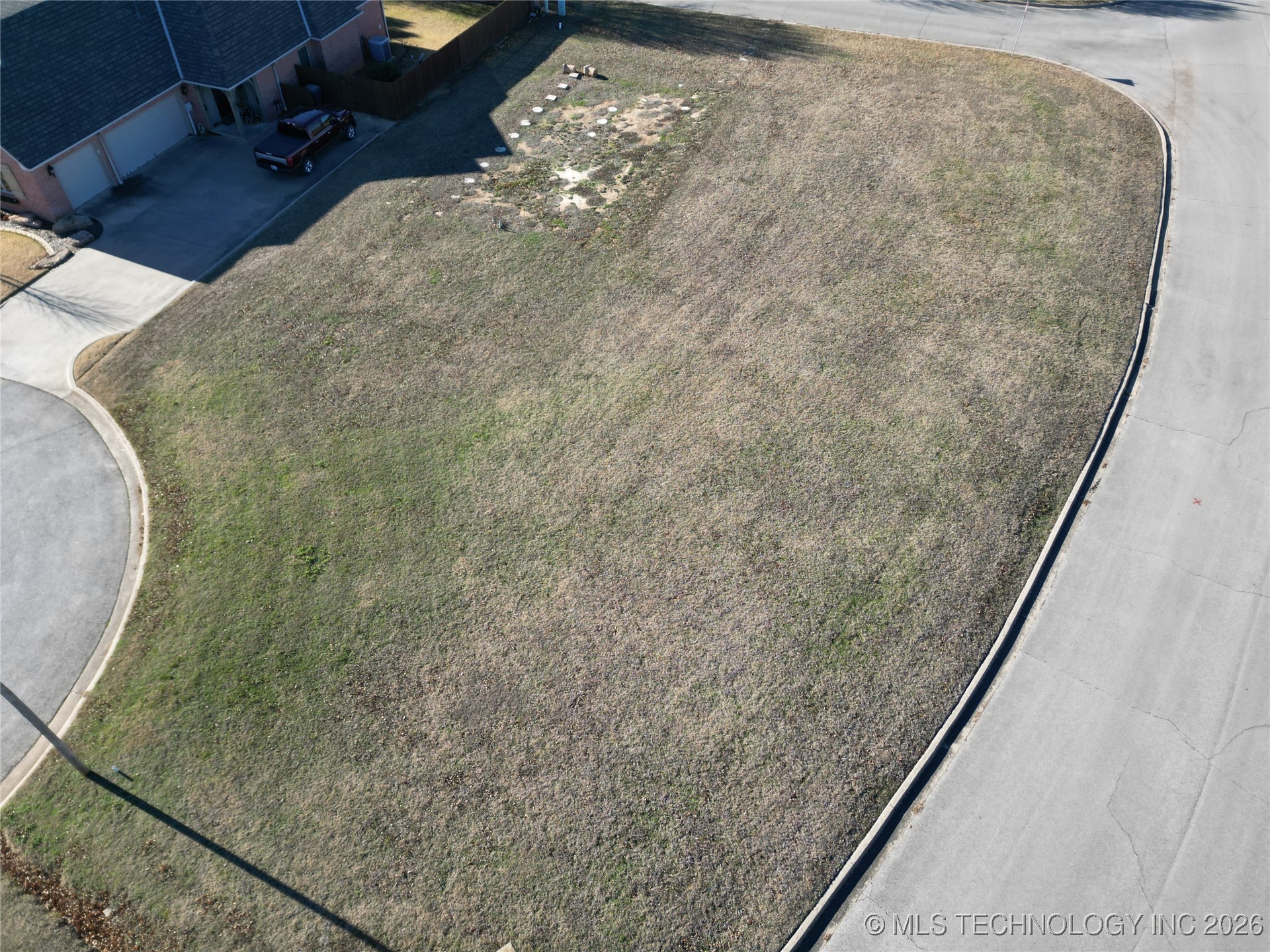 925 Dornick Drive Property Photo 1