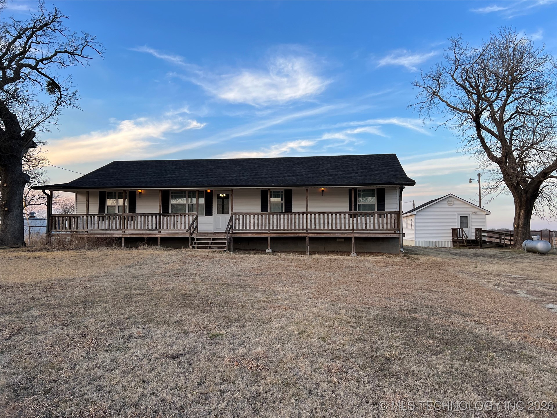 2600155 Property Photo 1